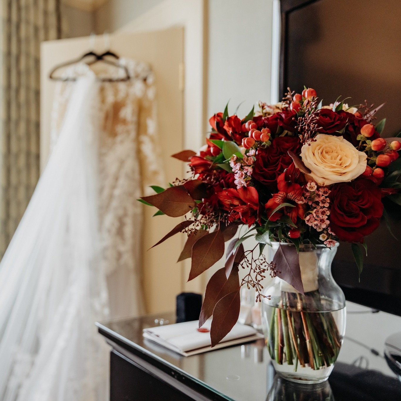 🍂
It’s that time of year again, fall vibes and Halloween fun! 🎃
We're sharing some wedding inspiration to cozy up your feed, and wishing all our clients (and their tiny trick-or-treaters) a safe and magical night!
Happy Halloween!!! 🧡🎃🍂
#tmcweddings #WeddingInspiration #AutumnVibes #WeddingPhotographer #SeasonalVibes #CozyWeddings #HappyHalloween #WeddingPhotography #happyhalloween