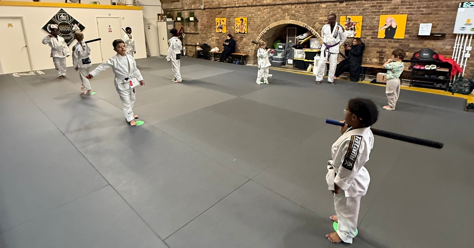 Legacy KIDS KALI STICK FIGHTING CLASS (5yrs - 12yrs)
Train Like a Warrior, Play Like a Hero!�
Get ready for a fun-filled martial arts adventure!
In our Kids Kali Stick Fighting Class, your child will learn the exciting Filipino art of Kali, using sticks to build speed, coordination, and confidence!
✅ Safe & Supervised�
✅ Perfect for All Skill Levels�
✅ Builds Focus, Respect & Discipline�
✅ Fast-Paced Drills & Team Games�
✅ Great for Energy and Fun!�First Class Free
No experience needed – just bring your energy and a big smile!
Let your little one unleash their inner stick-fighting ninja in a safe and exciting way!
#LegacyKidJiuJitsu #MartialArtsForKids
#CommunityBasedLearning #EnrollNow #Hoxton #London #JiuJitsu #BJJ
#KidsBJJ #kidsstickfighting #kidskali #afterschool #ConfidenceForKids #kidsactivities