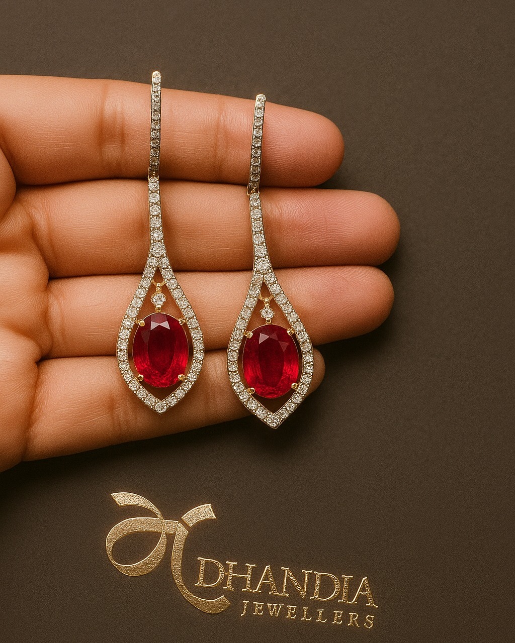 An emblem of elegance.
Exceptional rubies, framed in diamond brilliance — handcrafted with precision, signed with legacy.
✨ #finejewellery #gemstonejewellery #rubyelegance #luxuryredefined #naturaldiamonds #investinbeauty #dhandiasignature #dhandiajewellers