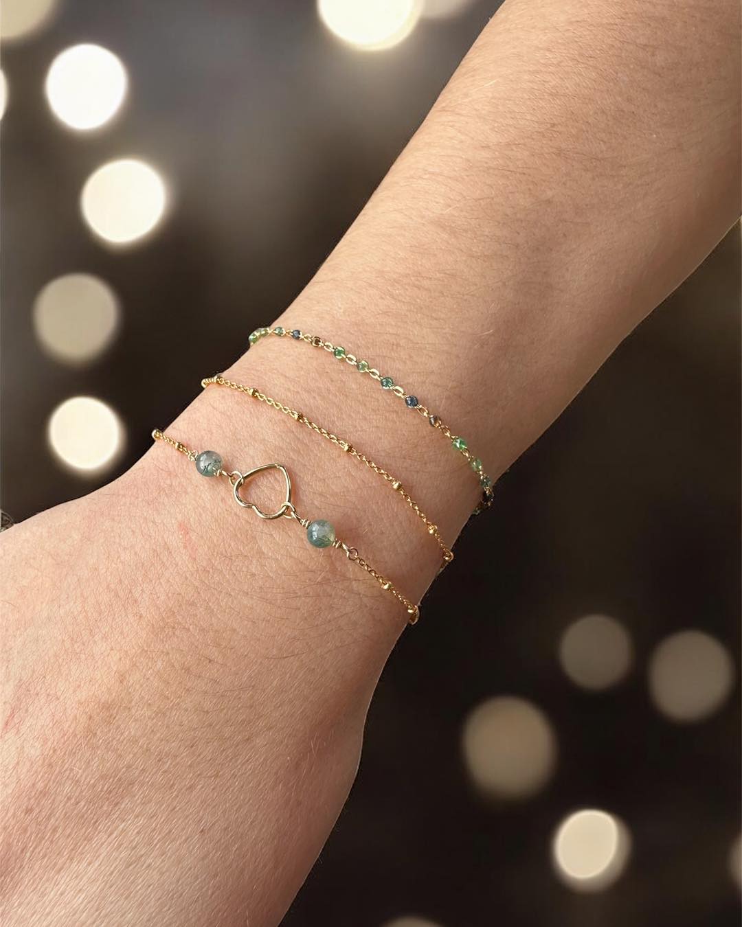 ✨ Création cliente
Ces bracelets ont été choisis et imaginés par une cliente qui a sélectionner ses éléments avec soin : des perles d’agate mousse aux reflets naturels, et un petit cœur en or rempli comme touche finale.
Chaque bijou peut être personnalisé selon vos envies. Merci pour cette belle réalisation 💚
#ApriLya #BijouxPersonnalisés #CréationClient #AgateMousse #OrRempli #Charlevoix #bijoux
