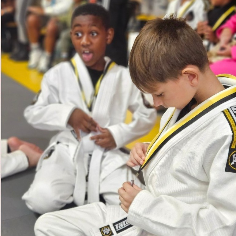 It's not only medals that show them that hard work gets it's rewards.
The feeling that they have overcome something that they were nervous about is almost as good.
Just walking into a martial arts venue can be daunting for some - We understand.
Join us on a journey to help them feel better within themselves.
https://legacy-martial-arts-london.gymdesk.com
#MartialArtsForKids #ConfidenceForKids #hackney #Hoxton #afterschoolactivities #kidsbjj #afterschool