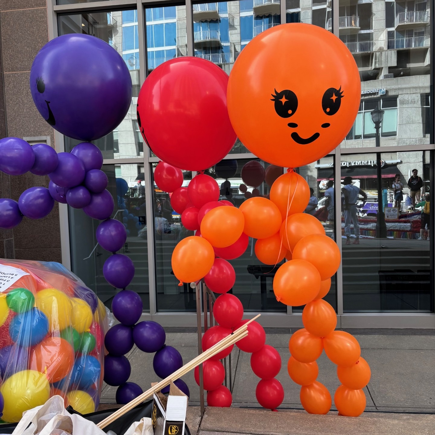Such a whirlwind these last few months — finally catching up on socials!
Our team was so proud to help bring another incredible Atlanta Pride to life 🌈
Huge shoutout to @atlantafirstumc — always an amazing partner and community anchor.
We love this city. We love this work. We love showing up together. 💙🎈