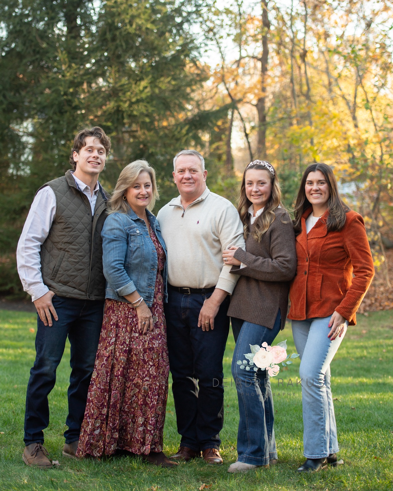 L Family Sneak Peek! This multi-generational session was especially meaningful as this wonderful family prepares to sell their home and begin their next chapter. I loved capturing their special moments, from recreating childhood photos to photographing the tree Grandpa planted for his daughter that she now shares with her own little one. It was a joy to photograph this family, and their love truly shines through in every portrait. I can’t wait to share their full gallery soon!
#deirdrerakusphotography #grafton #familyphotographer #multigenerationalportraits #fallfamilyportraits
