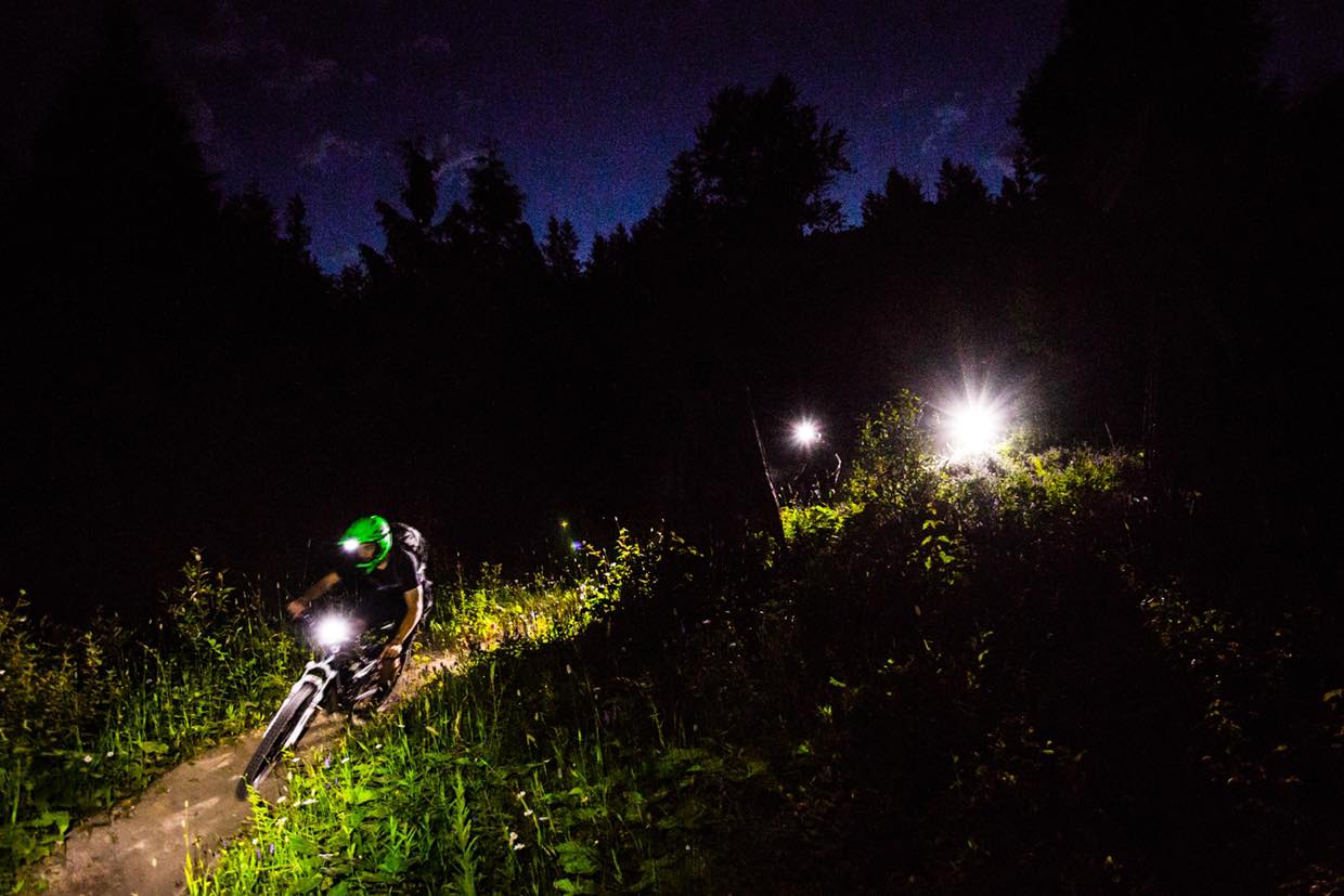 The U.P. Sport & Spoke family wants to wish all the hunters the best of luck this hunting season. Remember most of our trails in Dickinson County are public land, which means hunters also have access to that space as well.
Be safe, be courteous, letās give the hunters a chance to fill their tags. If you are like us and canāt survive without being on a bike here are some good alternatives: ride trails that are NOT accessible to hunters (Millie Hill, Pewabic, & Pine Mountain trail systems), night riding, and gravel routes, or maybe itās time to consider an indoor trainer bike. Need lights for night riding? We got the best lights on the market. Need help finding safe places to ride or choosing a gravel routes? Stop in, we got answers. As always, we suggest wearing orange during this hunting season! Now put your phone down and enjoy this beautiful weather outside with your family! outboundlighting