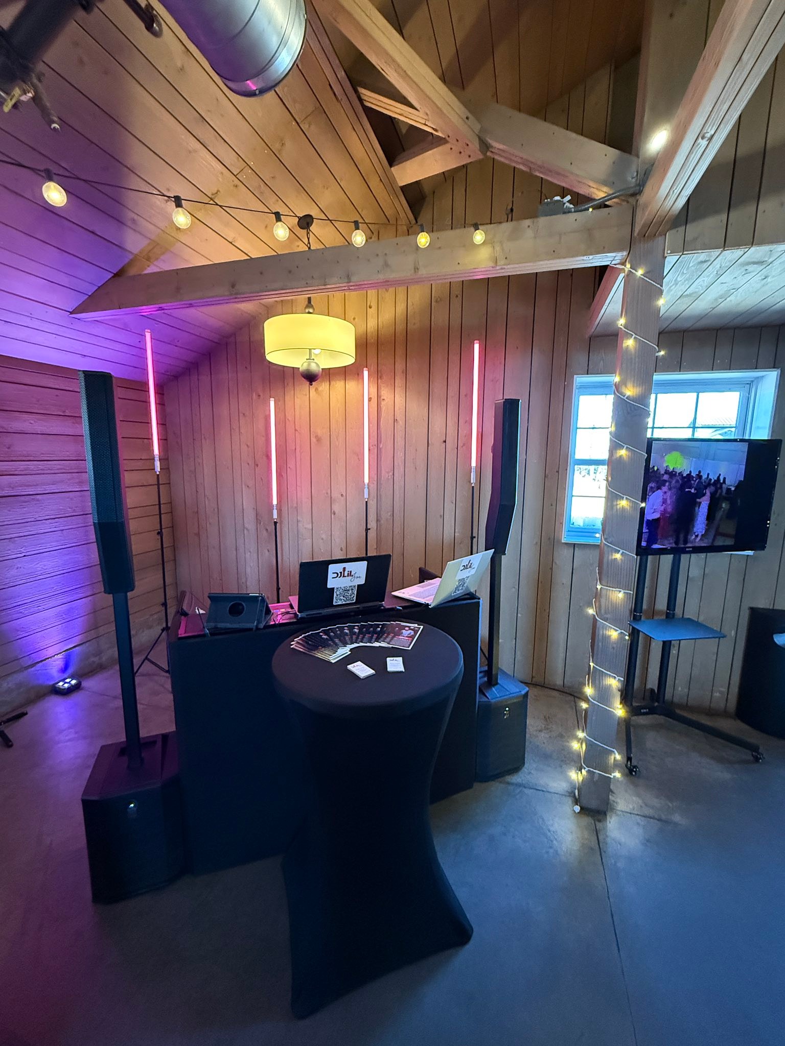 Doing a tasting at @thebarnatraccooncreek for 2026 couples!