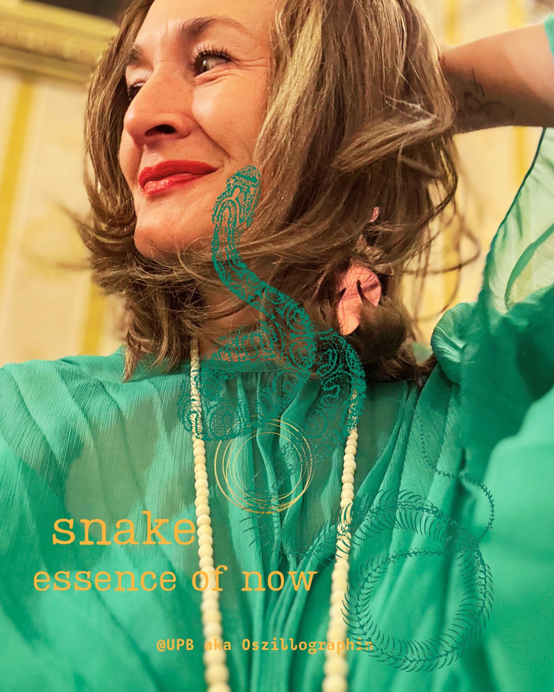 Heute öffnet sich das 13. Sternbild des Heilers Ophiuchus, welches uns jedes Jahr vom 30.11. bis 17.12. mit tiefen Heilfrequenzen berührt.
Und morgen startet SNAKE 🐍 essence of now - mit dir, wenn du nun ganz in dein eigenes Heilungsfeld eintreten möchtest.
Die anderen können besser von dir Heilung erfahren, wenn du selbst heil bist. Heil, ganz und ausgeglichen im Frieden mit deinen männlichen und weiblichen Frequenzen.
Im Frieden sein meint für dich als Frau Fortschritt. Beim Mann ist es der Fortschritt, der ihm Frieden bringt.
Es ist lustig verdreht und wenn du es bewusst verstehen lernst, fühlen kannst, warum du als Frau hierher gekommen bist, dann wird es leichter und friedvoller. Versprochen.
Ja, ich verspreche es dir, weil ich den Weg gegangen bin und weiter gehe. wie eine Laterne will ich dir leuchten. Gerade jetzt.
Möchtest du SNAKE 🐍 essence of now verpassen? Kannst du es dir erlauben, jetzt weg zu sehen, in diesem großen Heilungsfeld, dass so nie wieder kommen wird?
Tagtäglich in die Stille zu gehen, in deine höchste Transformation, in die feinsten Frequenzen eintauchen, um dich zu häuten, zu schütteln und zu erwachsen in deine geheilte Frau..
Lass diese Frage einen Moment in dich sinken.
Das Neue hat sich so lange angekündigt und dir unendliche viele Möglichkeiten angeboten, hineinzuwachsen. Jetzt ist ausweichen nicht mehr möglich. Glaube ich.
Was glaubst du?
Wir starten morgen um 12:12h im heiligen und einfachen Raum von SNAKE 🐍 essence of now.
„Möge dein inneres Licht sich erinnern,
was dein Körper längst weiß:
Heilung ist der Atem deiner Seele und der Weg deines Herzens.“
P.S. Die Neue Zeit will dich mitnehmen und zwar aufgebrochen, rein und mit voller Kraft. Also nimm dir noch heute oder bis Nikolaus deinen Platz in P E G A S U S.
P E G A S U S ⚓️ Kraft & Sicherheit für 2026 nimmt dich mit deinen Flügeln direkt in die Freiheit. 3 Monate 12 Wochen für 72€ pro Monat (statt 333€) und wir heben unsere Herzen zusammen gen Himmel am 11.1.2026. Sonntag 11:11h
Alle Räume findest du auf www.oszillographin.de
Ich liebe deinen Weg.
Ursula Philomena aka Oszillographin
SNAKE
HEILUNG
TRANSFORMATION