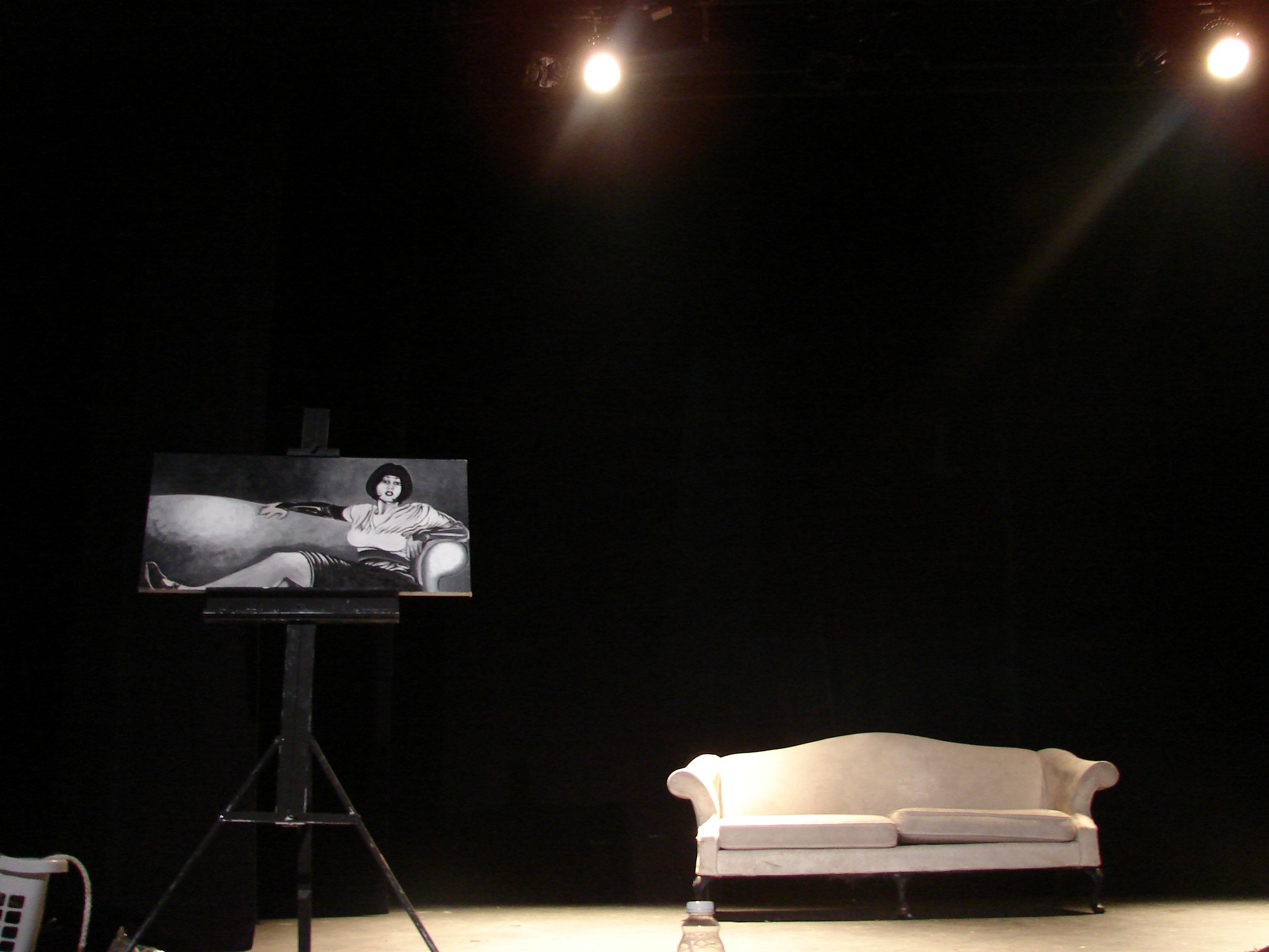 Throwback Tour Thursday:
STC traveled coast-to-coast in an old converted school bus. This is a snapshot from one of those adventures. The set of Lulu wasn't much, but it did the job at several venues across America.
#STCtour #silenttheatre #silenttheatrecompany #silenttheatrechicago #STC #chicagotheatre #celebrating20 #celebrating20years