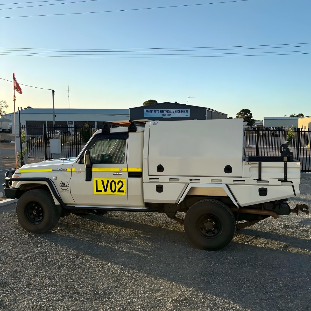 This 79 Series β looking the goods! π
Custom aluminium tray and canopy built by @wdr_fab, all coated in the extremely durable Shingleback Powder Coating System β Toyota 058 colour. Hit the road with confidence and style, knowing youβre backed by powerful protection. πͺ
For all your coating needs β 4WD trays, canopies, and accessories β contact our team!
π 1800 744 645
π§ theteam@shinglebackcs.com.au
π www.shinglebackcs.com.au
#79Series #ToyotaLandCruiser #4x4Life #OffRoadAdventures #CustomTray #CanopyBuild #PowderCoating #Durable #Coatings #CanopyCoating #ShinglebackCoatings #ShinglebackCoatingSystems #Arkote #WDRFabrication #DurableProtection #AdventureReady #Toyota058 #Custom4x4 #BuiltTough #PowderCoatingService #SurfaceTreatment #Adelaide #SouthAustralia