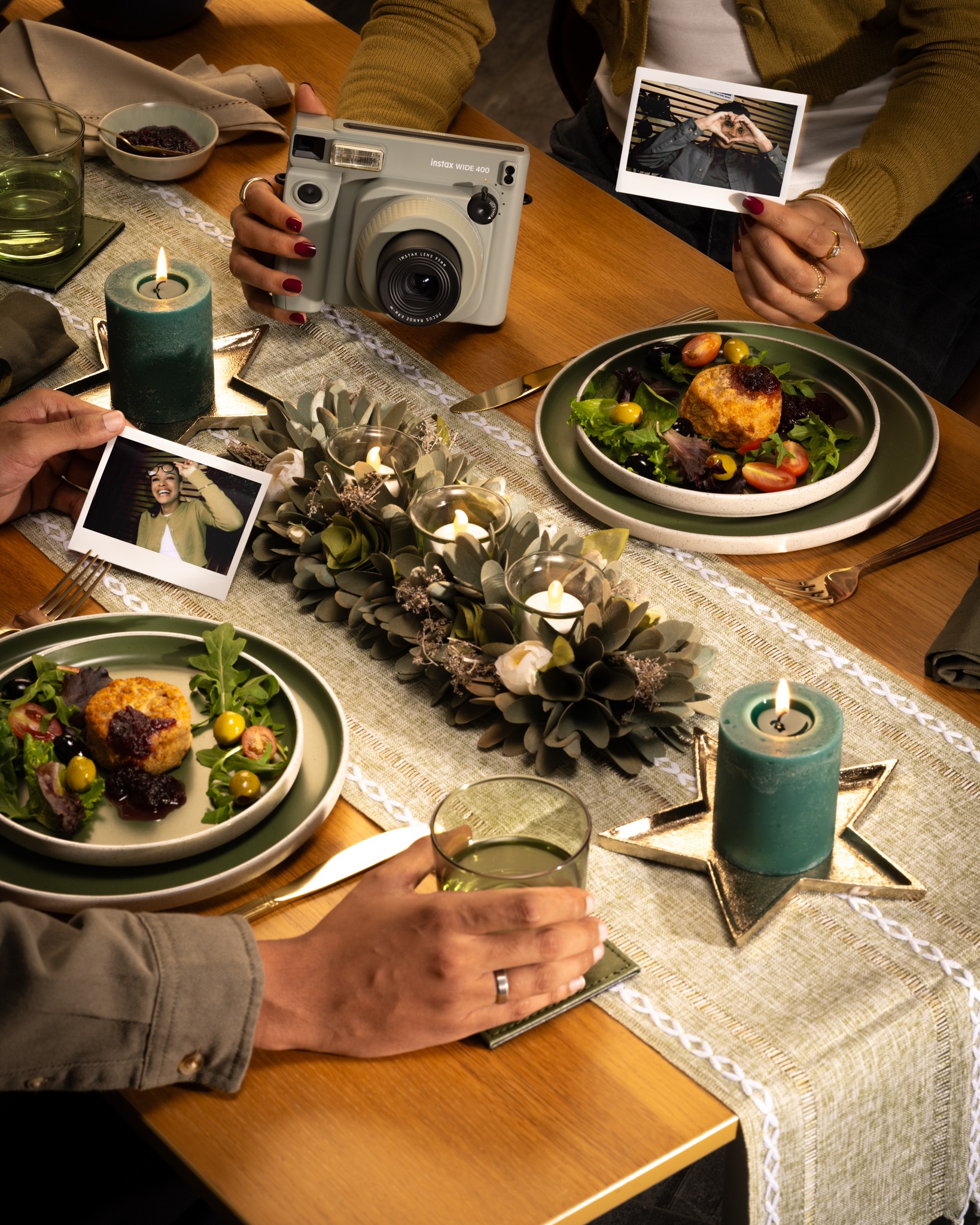 Elegant evenings, captured in wide format with Instax Wide 400
#instax #instaxEgypt #InstaxWide400 #fujifilminstax #instaxholiday #Christmas