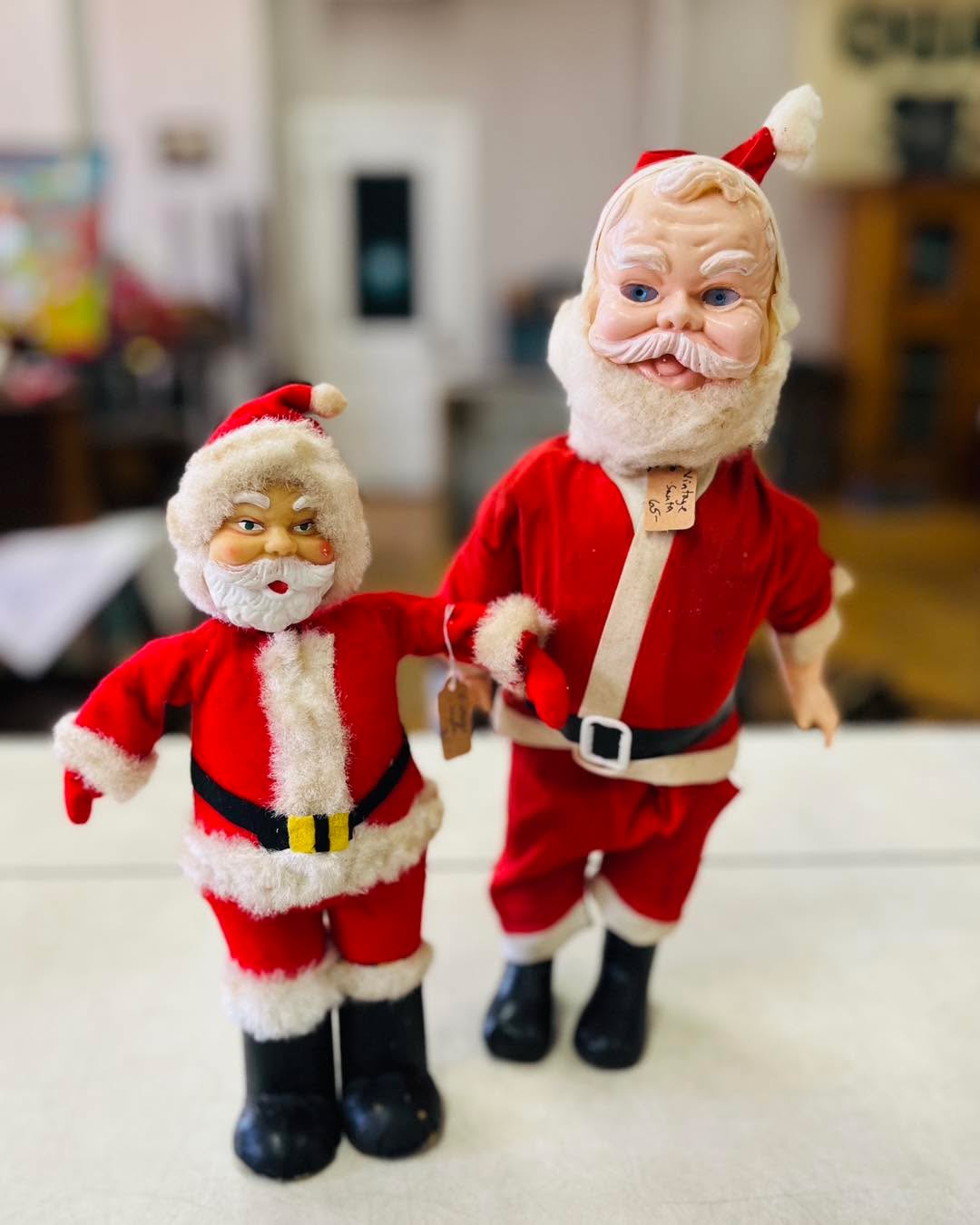 TWO SHOPPING DAYS LEFT OF THE YEAR! We just got some cool vintage Christmas stuff in THIS MORNING. Come check it out—open 10-5 today!
