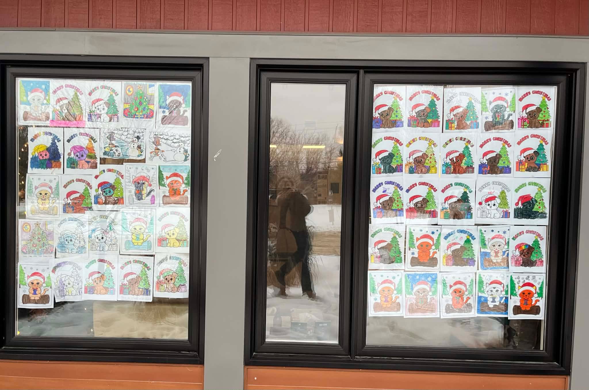 🎅 Happy Friday Blueberries 🎅
We wanted to share all of the beautiful artwork we have received for our colouring competition!!
We draw the winners on Monday, December 22nd! Be sure to stop by today with any last minute entries!!
💙🖍
#blueberrycreekvet #Christmas2025 #colouringcompetition #perthontario #kidsofperthontario #petsofperthontario #community #christmasspirit