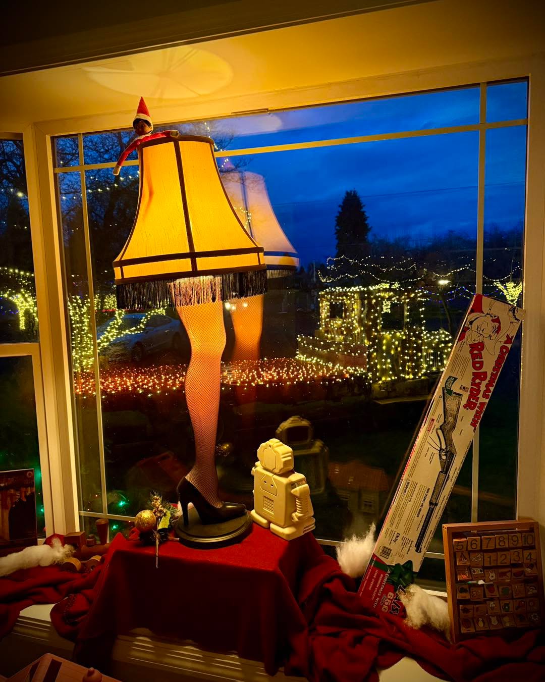 All is calm, all is bright β¨
We are soaking in a couple quiet days with our family before our LAST night.
Join us Christmas night, Thursday, December 25th, as we close out the season together.