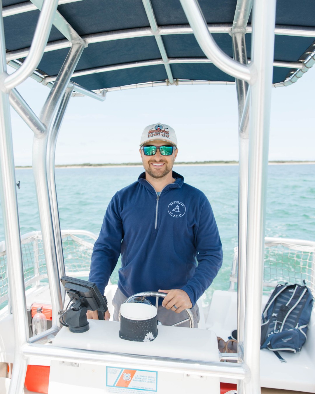 Merry Christmas and Happy Holidays from the NBW team! We hope your holidays are spent surrounded by joy and those you love ❤️
#nantucketbywater #nantucketisland #nantucket #nantuckettours #nantucketcharters #nantucketlife