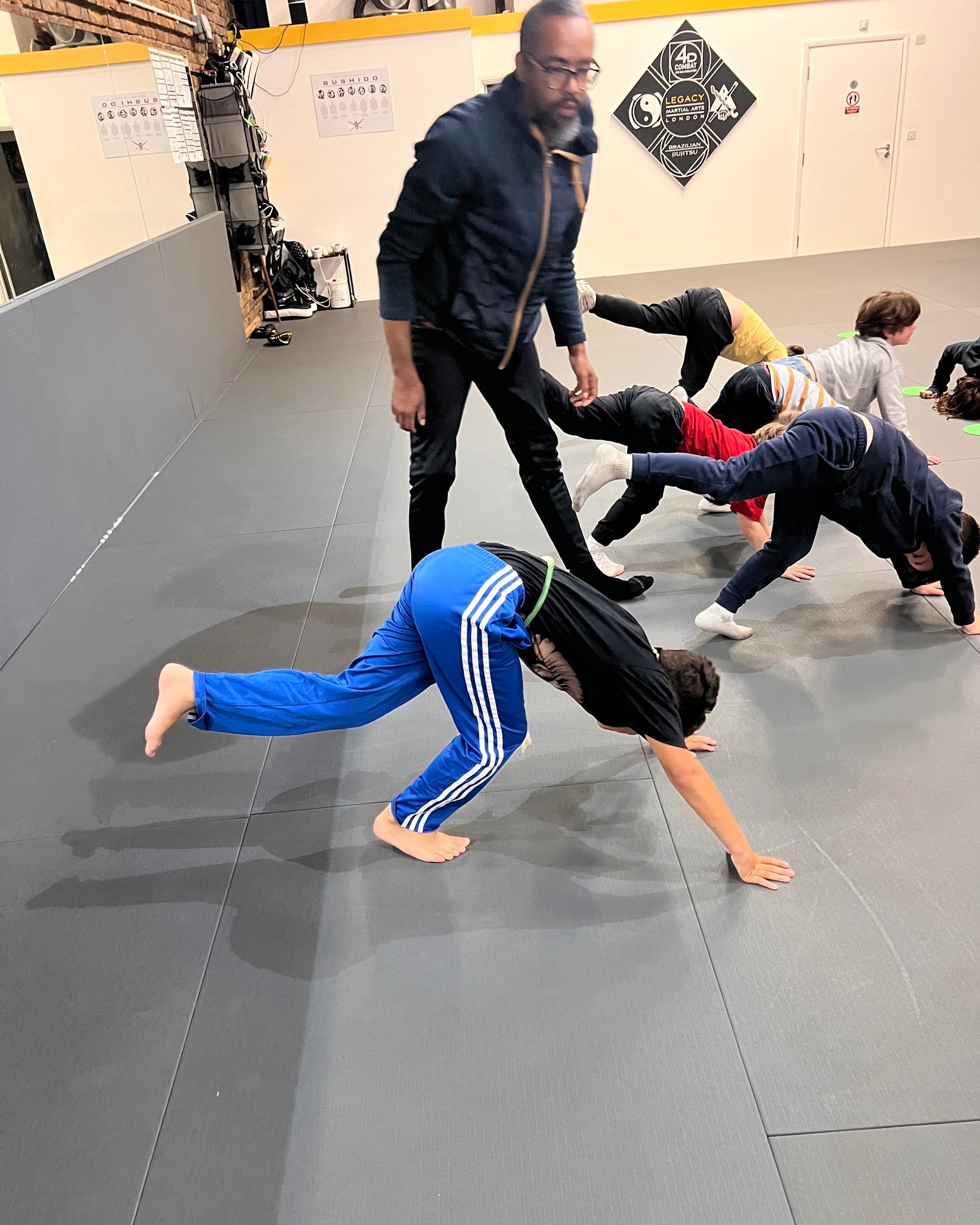 Kids Capoeira Classes - 4pm Every Thursday at Legacy
-Try something new
- Have FUN
- Make new Friends
Click the link for a FREE trial class : https://legacy-martial-arts-london-kids.gymdesk.com/
#KidsCapoeira #afterschoolactivities #ConfidenceForKids #afterschool #KidsActivities
