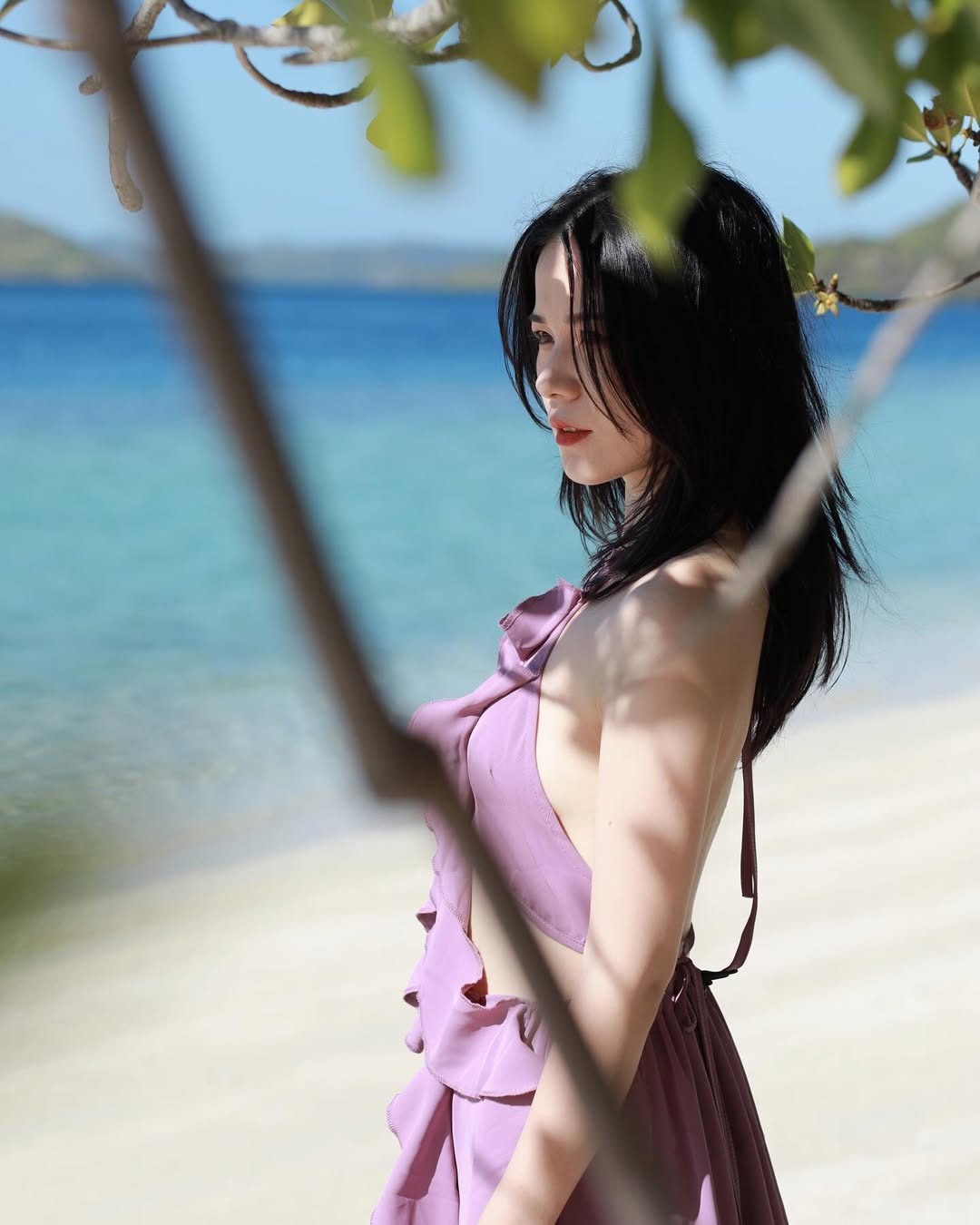 Easy days, golden light, and beaches made for beautiful moments. At SETIR, every frame feels naturally luxe. ✨
📸 @wowwowlily
sunlighthotelsandresorts.com/setir
#DoseOfSunlight #SETIR