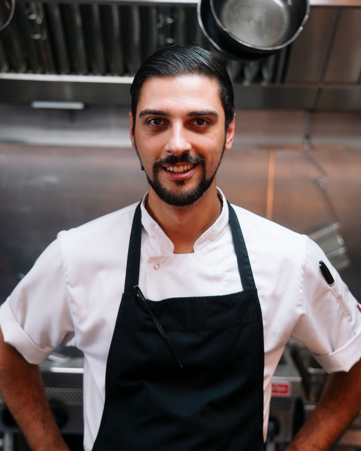 Senior Sous Chef Akos -- Always working behind the scenes with Head Chef Charlie to bring you innovative new dishes throughout the seasons
#thedogatwingham #senioursouschef #chefakos #yeschef