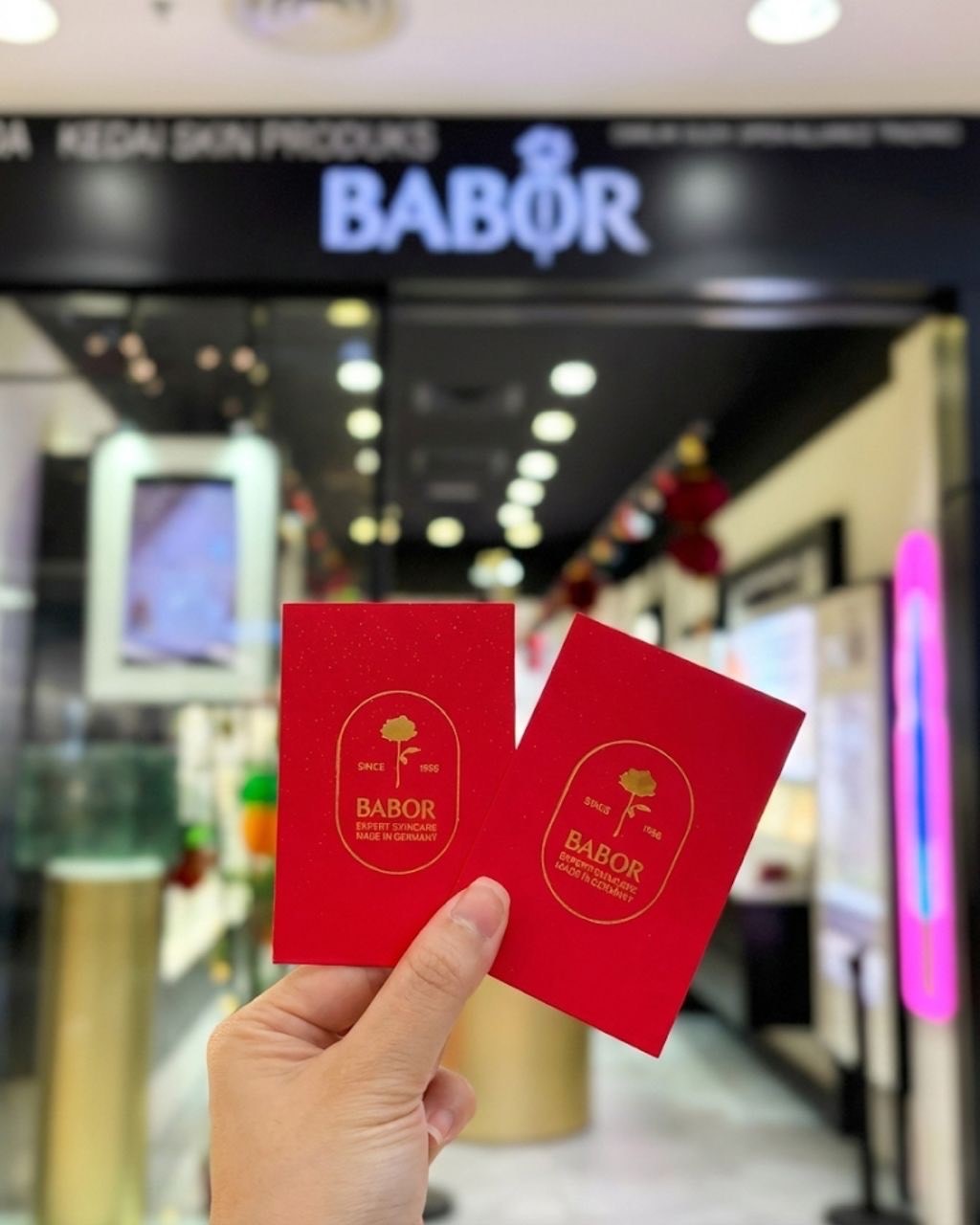 🧧✨ A touch of luck for your skincare haul! Spend RM300 in-store to receive 1 Ang Pow Lucky Dip chance, featuring cash vouchers, gifts & glow surprises!
📍 Babor, Ground Floor (Lot G32A)