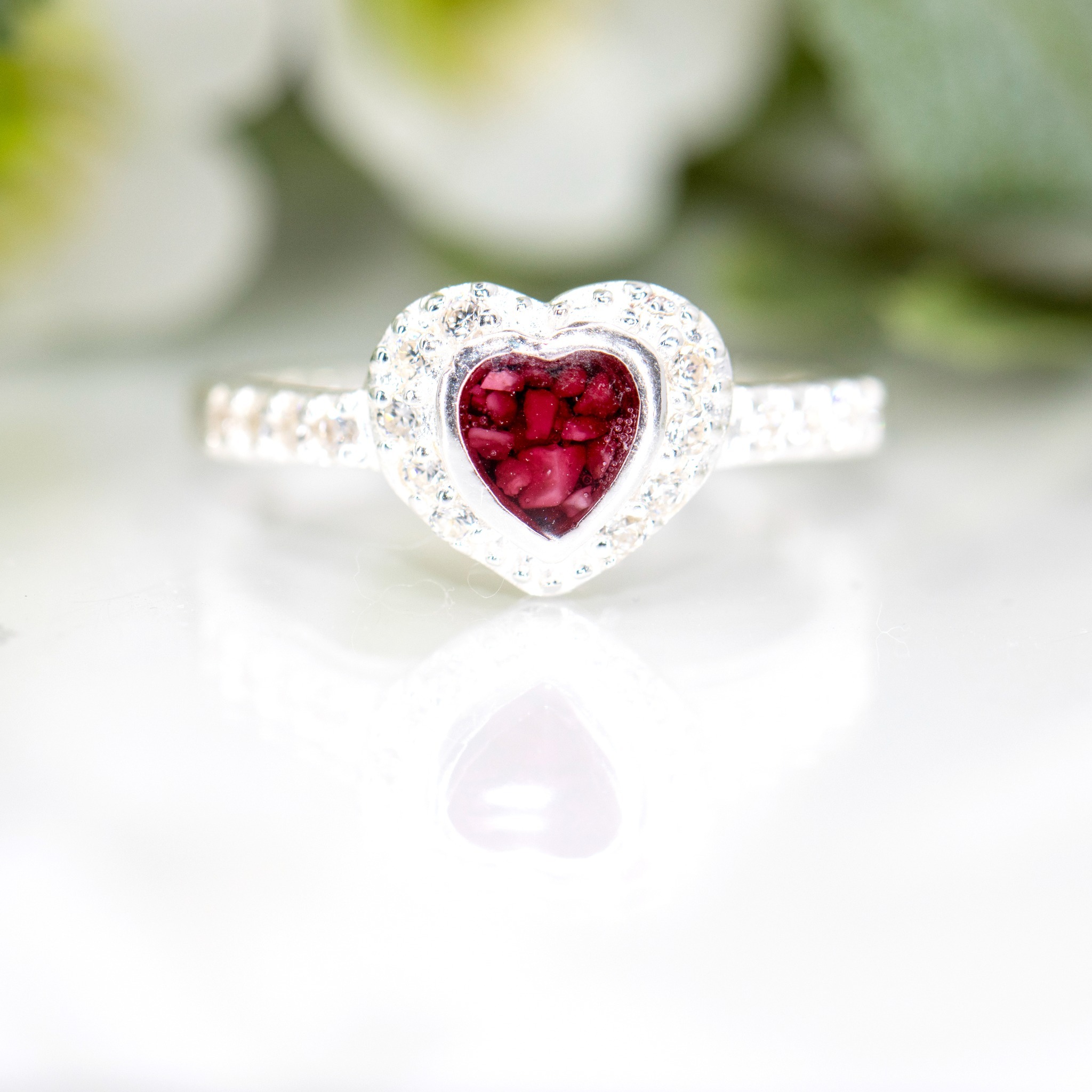 💟 Heart Memorial Ring 💟
🕊️ The cremation ashes are held within the Heart Forever Stone®
🕊️ A choice of 24 Colours (with an option to include glitter flakes)
🕊️ Handmade within seven days of receiving the ashes
🕊️ Free memorial keepsake, Presentation box and certificate
www.samfirememorials.co.uk
#memorialjewellery #memorialring #samfirememorials #ashesjewellery #ashesring #ashesringuk #memorialjewelleryuk #memorialjewelleryshropshire #memorialjewellerywestmidlands