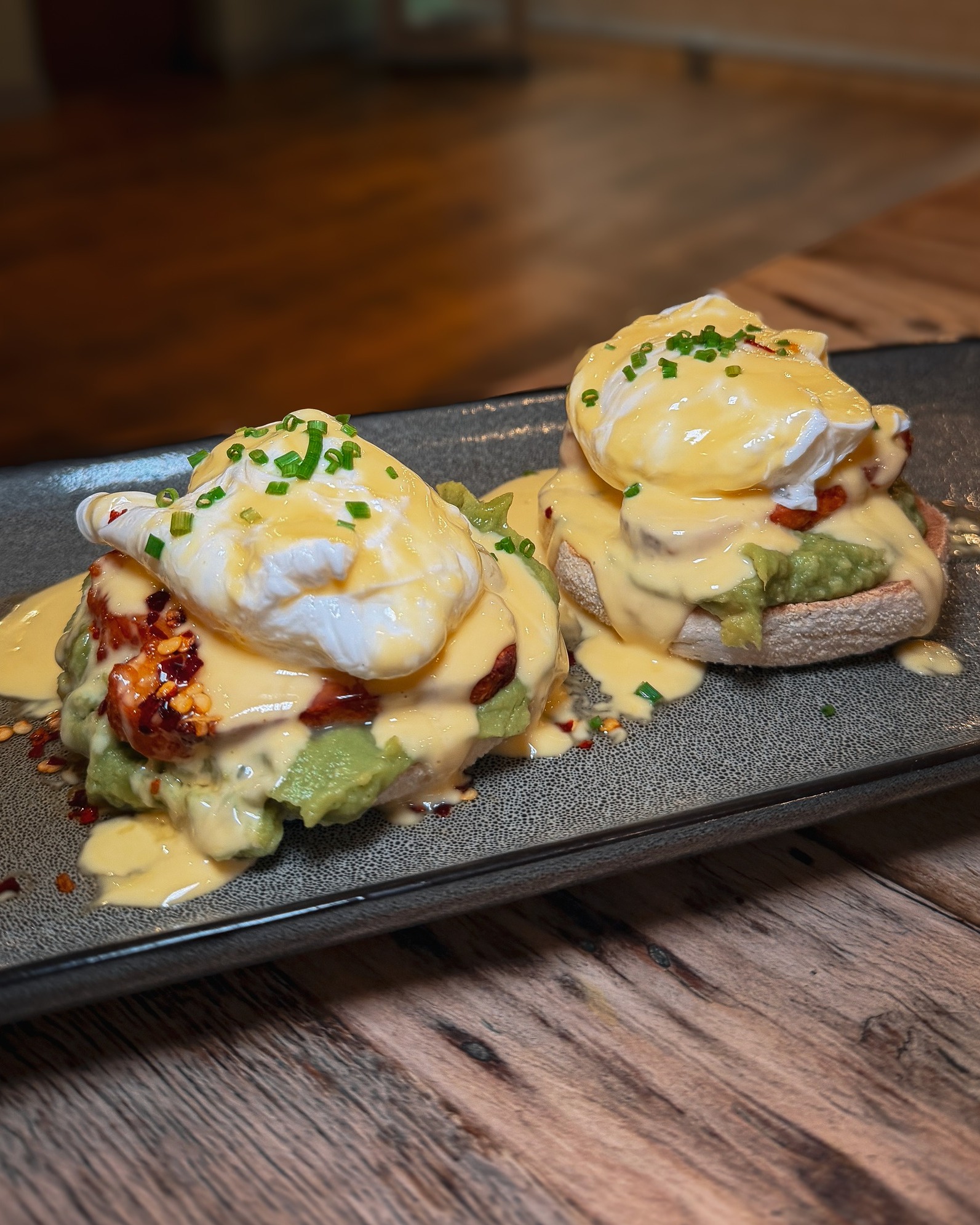 The brunch upgrade you didn’t know you needed - a Cypriot take on eggs Benedict
Poached eggs served on a toasted English muffin, topped with halloumi, smashed avocado, hollandaise, and a hot honey drizzle. Such a tasty twist on the classic 😋
Pop in for a weekday treat or bring your laptop for a change of working scenery. We're dog friendly too 🐶
⏰ Open:
Mon–Sat: 9am–3.30pm
Sun: 9am–12pm
📍 Cleaver Café & Bar, Westgate, Long Eaton
#LongEaton #longeatonfood #midweekbrunch #workfromacoffeeshop #EggsBenedict