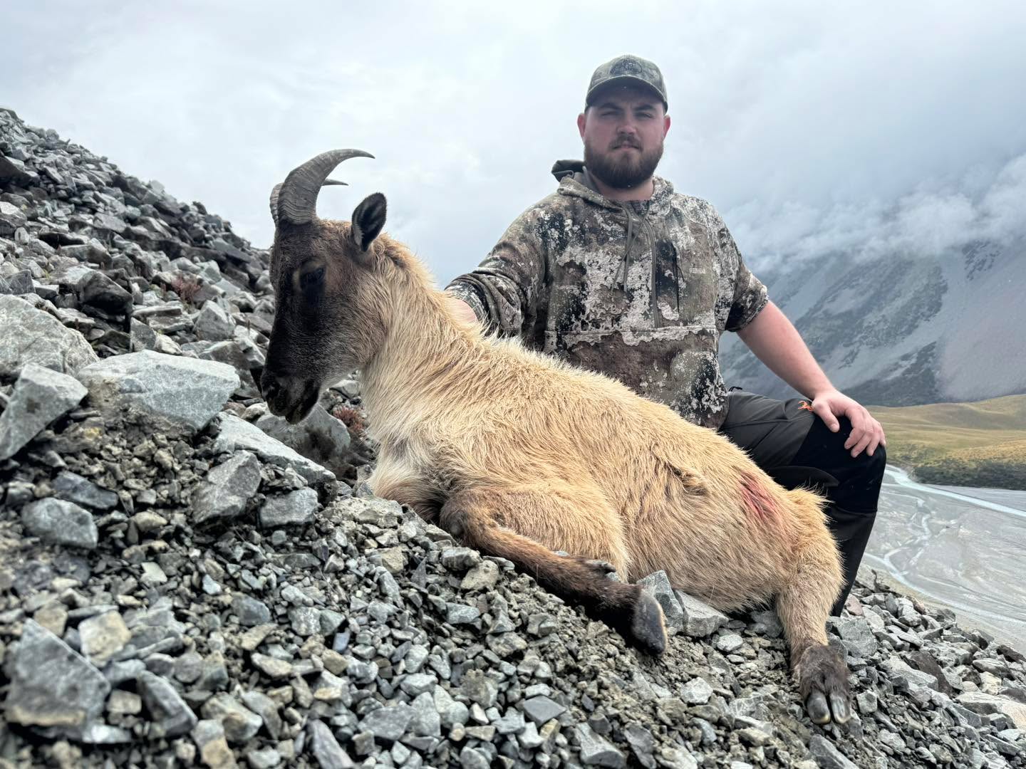 Some nice trophy nanny tahr taken on a recent trip into Tekapo region.
Get in touch to plan you next NZ hunting trip with Southisland Hunting.
#freerangehunting #huntingseason #freerangemeat #outdoors #hunting #alpinehunting
