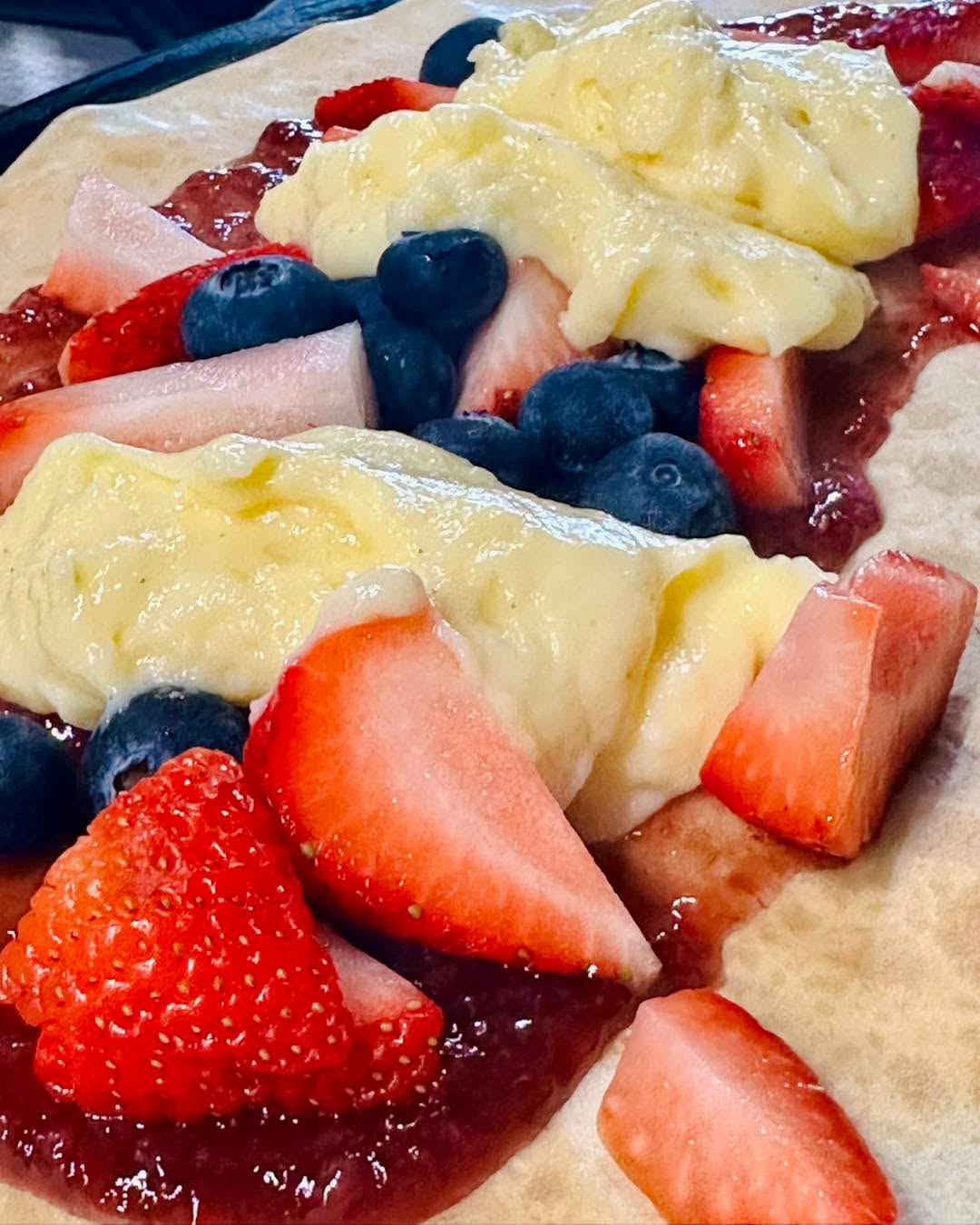 Unsure of what to eat while you watch the big game? ๐ We're team crepe! With our Super Bowl specials, everyone wins ๐ฅณ๐ฝ๏ธ
#RenoSparks #CrepeLovers #superbowlfood #RenoFoodies #BrunchTime