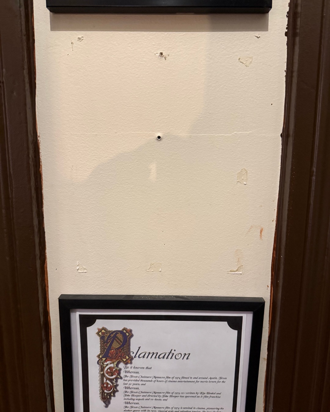 Hey y’all, we want to share something important with our Hooper’s family.
Recently, a few items have unfortunately been taken from the walls here at Hooper’s. The Texas Chainsaw Massacre community has been incredibly generous with us, and every piece in the house is deeply cherished. Our staff works incredibly hard every day to care for this house and preserve these one-of-a-kind items so fans can fully experience and appreciate the history of the film.
Our goal has always been to keep everything accessible and enjoyable for guests, but when items are removed, it takes that experience away from others. These pieces are truly irreplaceable, and we want to make sure future visitors can enjoy them just as much as you do.
We kindly ask everyone to help us protect this special place. Please know we do have cameras throughout the house, and any theft is documented and shared with the proper authorities. Thank you to everyone who treats Hooper’s with care and respect. We’re so grateful for your support and can’t wait to welcome you back soon.