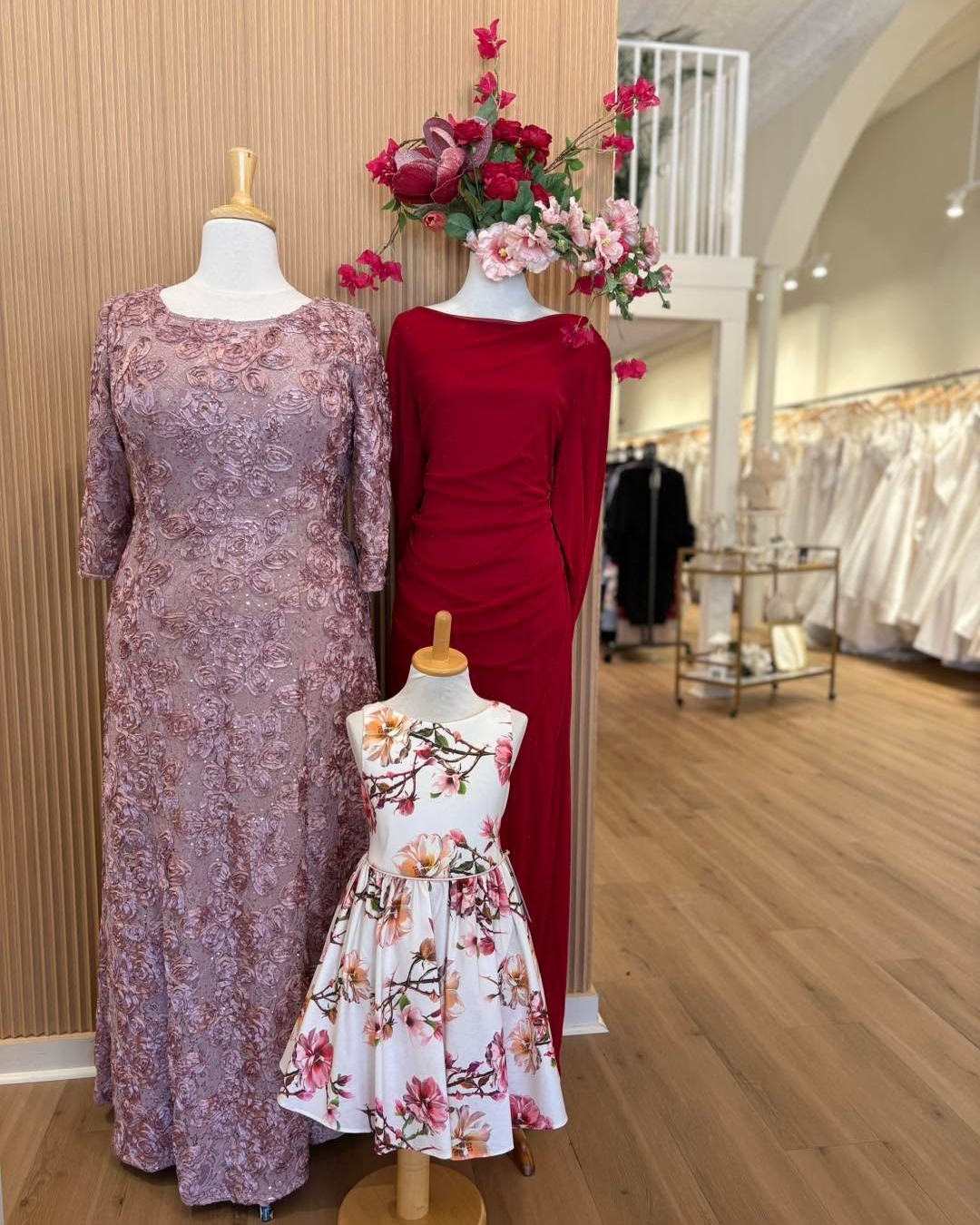 love in full bloom 🤍🌸🌹