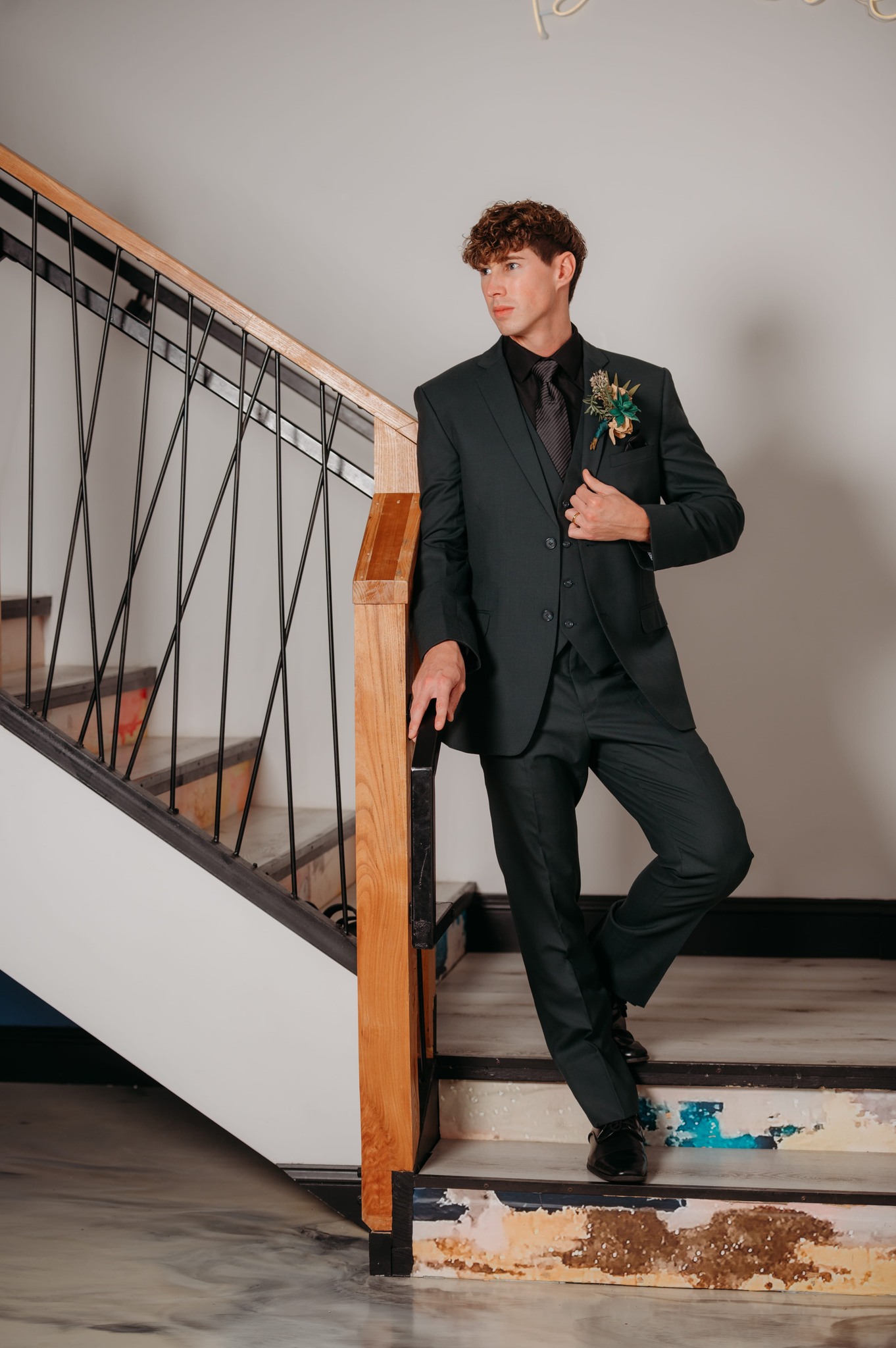 All-black suits never go out of style. 🖤 Let our team of trained menswear stylists help you & your wedding party find the perfect look for your big day.
Ready to get started? Book your personalized appointment today through the link in our bio.