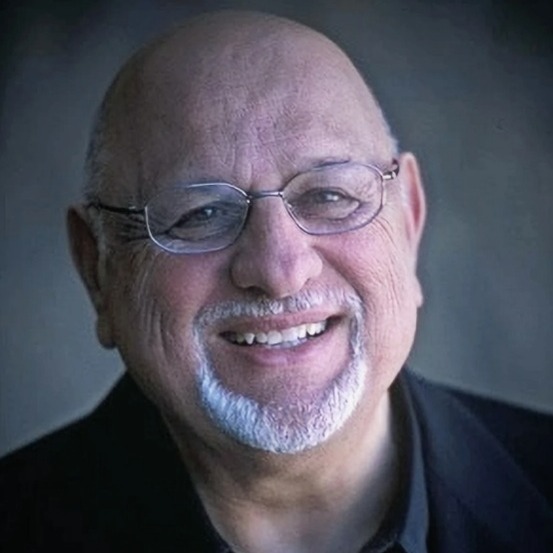 Eddie Basha Jr. believed that business was not just about profit — it was about people. About dignity. About investing in communities long before it was fashionable to do so.
His leadership reminds us that true influence is measured not by what we build for ourselves, but by what we build for others.
Legacy is not loud. It is lived.
Join us as we revisit the story of a man who proved that generosity and enterprise can and should coexist.
Follow Community Icons and subscribe to experience stories that preserve timeless influence.
https://www.communityicons.online/post/eddie-basha-jr
#CommunityIcons #TimelessInfluence #LegacyLeadership #ArizonaLeaders #LeadershipBeyondSelfInterest