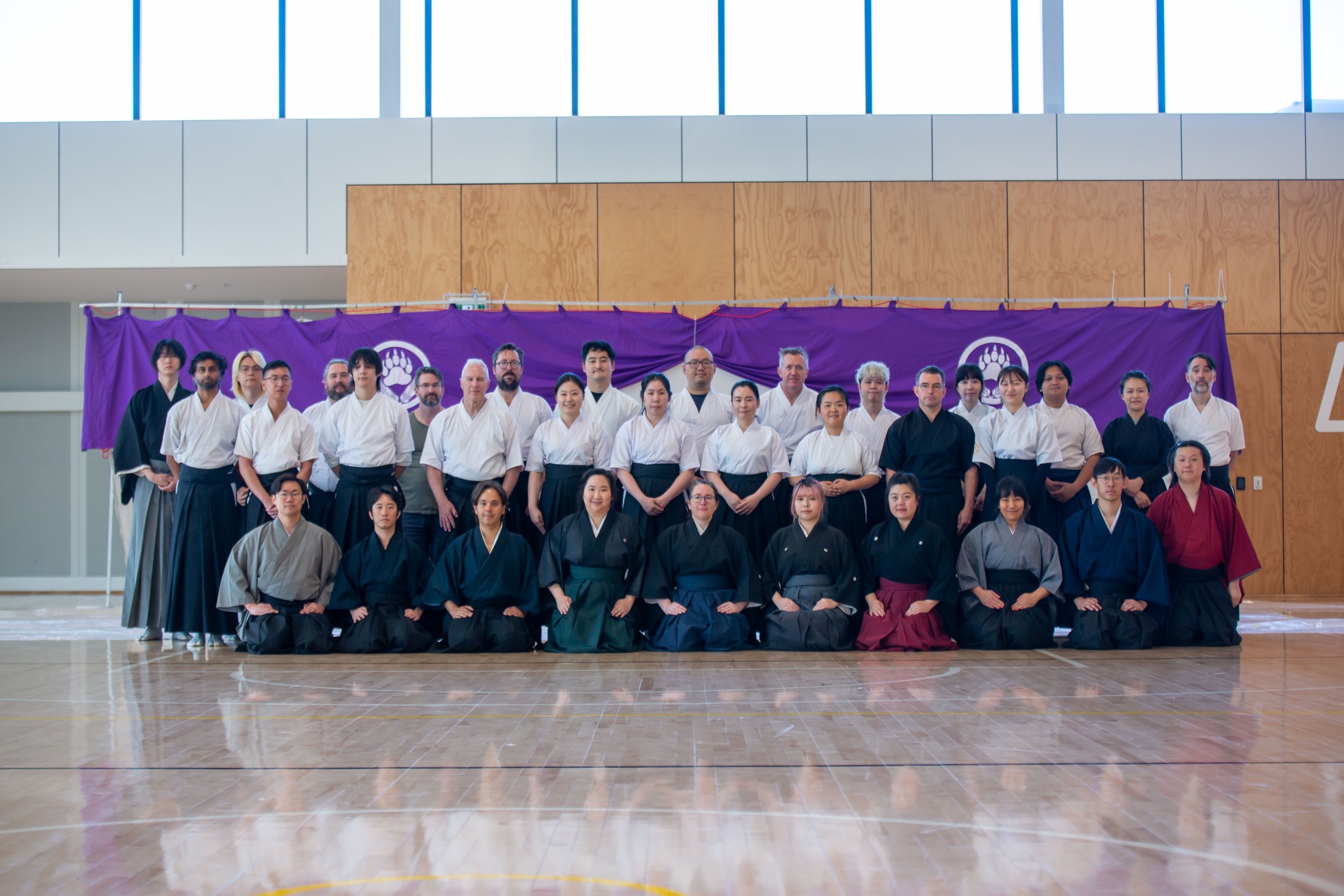 Welcome to Bundha Sports Center!
A huge thankyou to our all of our members for sticking with us through thick and thin. Thank you as well to our lovely friends from the broader Kyudo community of @seiran_kai and @melbournekyudokai for your support.
Kyudo is not an easy sport to do, but when everyone comes together and pitches in to help out we can really see how the hard work over the years has paid off to continue building a beautiful community.
Thank you all and これからも一緒に頑張りましょう!