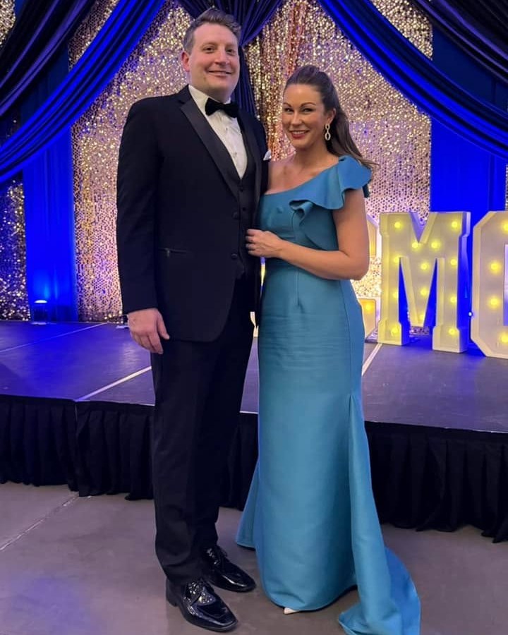 Throwback to last year’s @floydcountymedicalcenter Gala with our owner, Tiffany, & her husband, David.
We can’t wait to see everyone all dressed up again this year. Have the best evening—& don’t forget to share your photos with us! 🖤✨
xo, the mara team