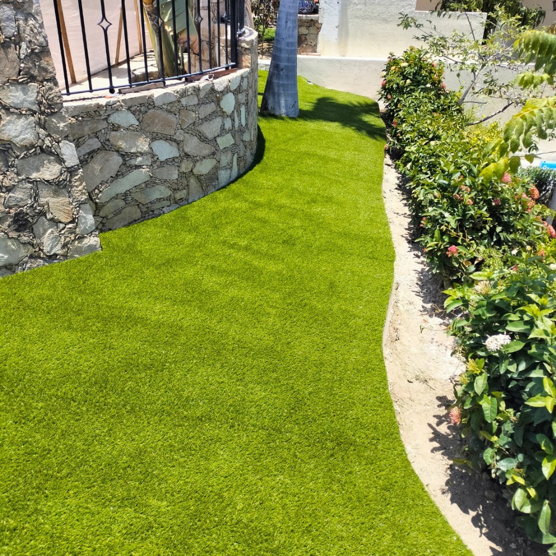 🌿✨ Dale a tu espacio el cambio que merece ✨🌿
Un jardín bien cuidado no solo mejora la imagen de tu casa o negocio, también aumenta su valor y crea un ambiente más agradable para disfrutar.
En Jardinería Mirandas nos encargamos del diseño, instalación y mantenimiento para que tú solo te preocupes por disfrutar el resultado.
No dejes tu jardín en segundo plano.
Haz la inversión que realmente se nota.
📞 Agenda tu cotización hoy: 624 358 2814