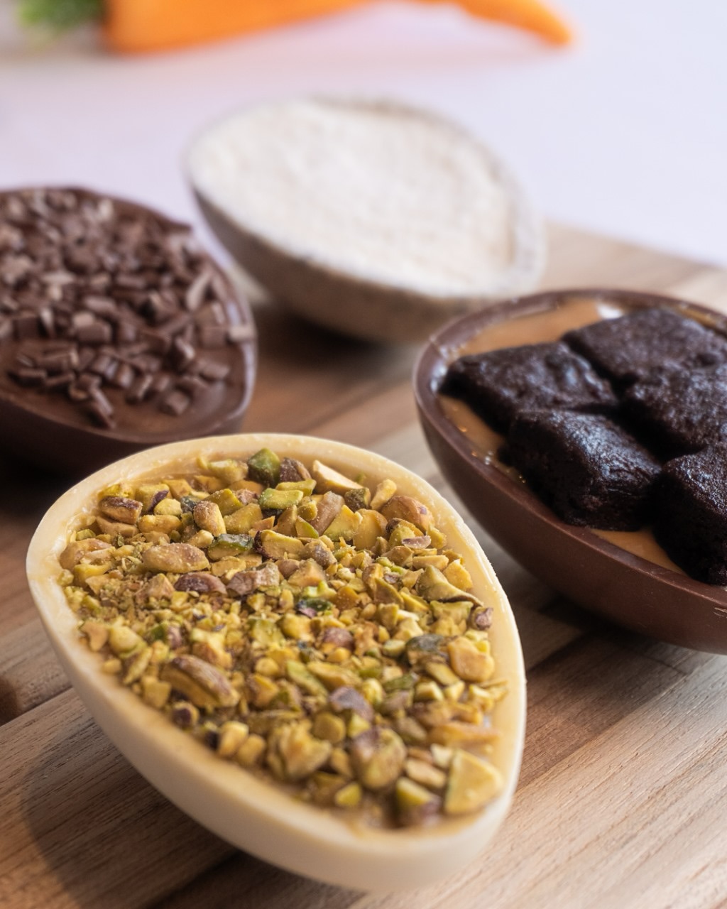 PĂSCOA SWEET SKULL 2026! đ°đ«
A temporada mais doce do ano chegou, e nossos Mini Ovos jĂĄ estĂŁo prontos para conquistar seu coração! đ
Sabores irresistĂveis:
Brownie de Mel - R$24
Desejo de Uva - R$24
Ninho com Nutella - R$24
Pistache com Frutas Vermelhas - R$29
Peso aprox 150g.
đ JĂĄ disponĂveis Ă pronta entrega na loja ou delivery! đ”
đČ Peça pelo link na bio e garanta os seus!
#SweetSkull #ConfeitariaSkull #PĂĄscoa #MiniOvos