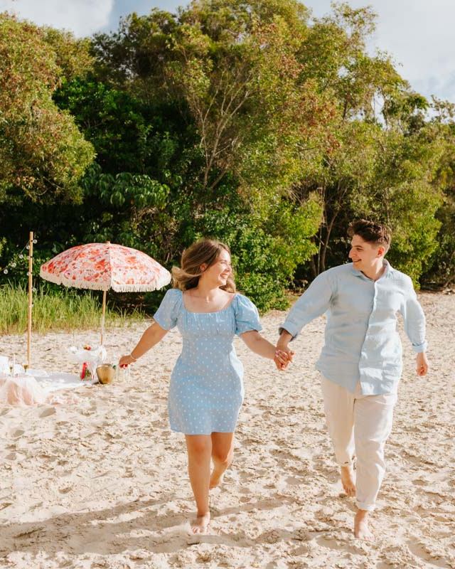 We have been quietly busy planning perfect moments for some of the most wonderful clients the last month.
Camren & Mikaela are simply put the picture of love. Such a fun loving couple full of admiration for one another, being a part of so much joy is something we will be forever grateful for.
Enbracing the gorgeous weather summer in Noosa has to offer 🤍
📸 - @noosaphotographyco
💐 - @eumundiandco
#noosapicnics #proposalplanner #Luxurypicnic #engagementphotography