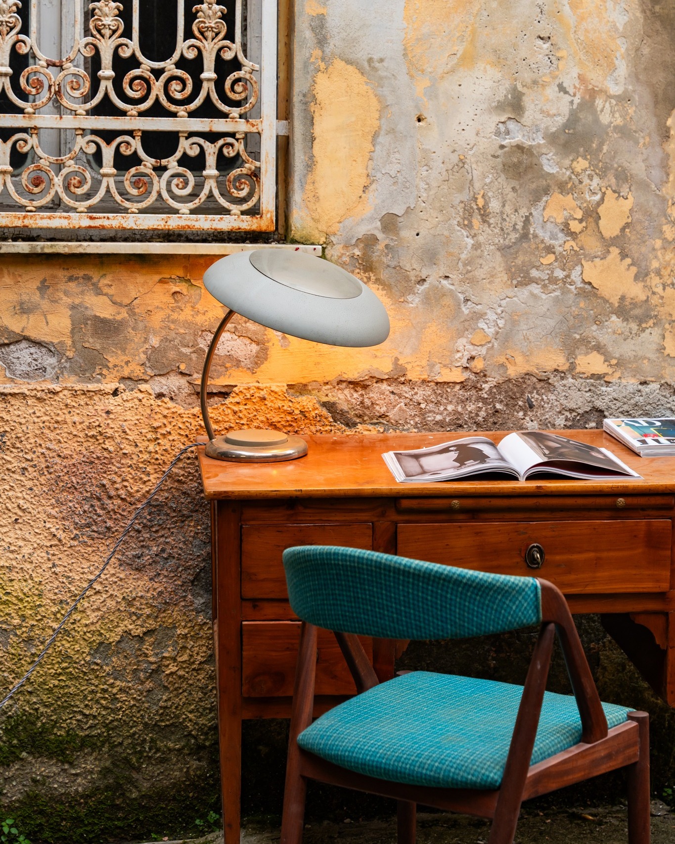Out of place.
Non arrediamo spazi, li definiamo.
#LBQuaquaro
#fineartboutique
____
#antiques #vintage #santamargheritaligure #sml #genova #liguria #italy #homedecor #design