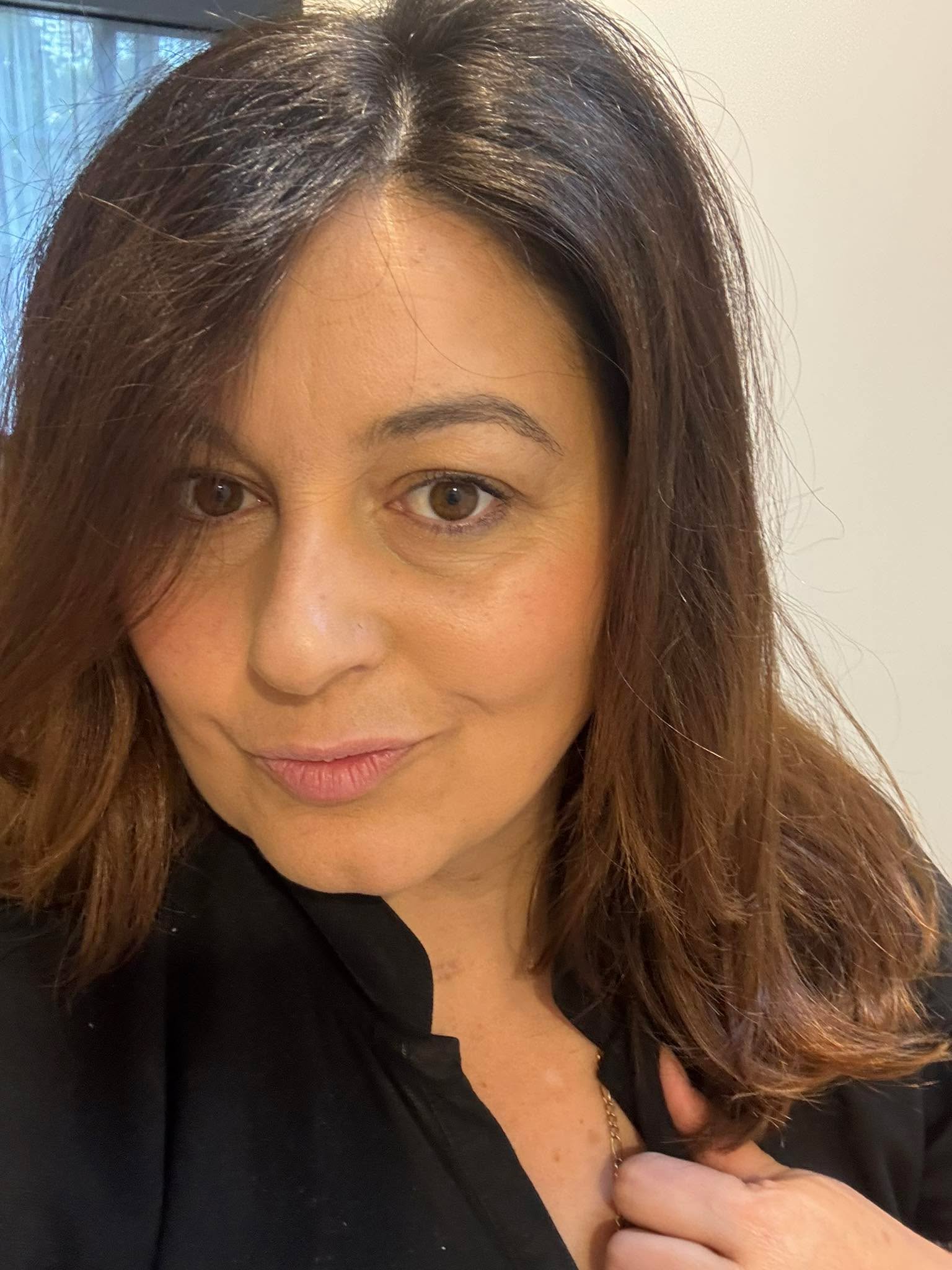 This is 43!!!
Still feels like I’m 33!!!
But what lessons, love, hardship, adventure, grief, pleasure, fear, aspiration, desires, gratitude, passion, hurdles, sadness, joy on such extreme levels life’s journey has taken me on in these 43 years!
I hope to see another 43 years if God allows!
Hiphip hurrah - 🎉
Celebrating this milestone because… why the fuck not!!!
Also - Peter Dadiras happiest birthday brother.. Hope you have the best day!