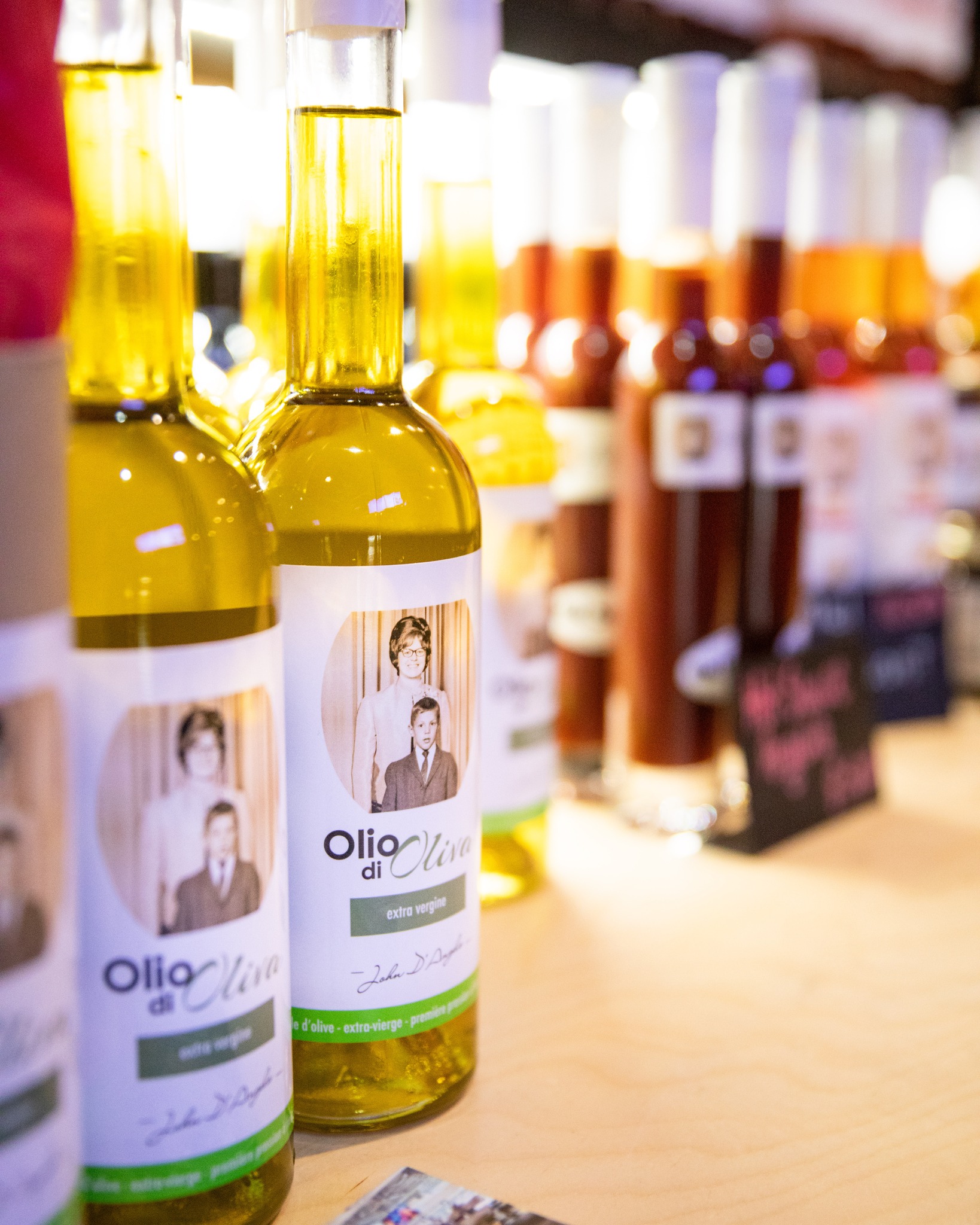 Balsamumm – La signature Angela & i 🫒🌶️
Élevez vos plats à un tout autre niveau avec Balsamumm, notre marque maison exclusive.