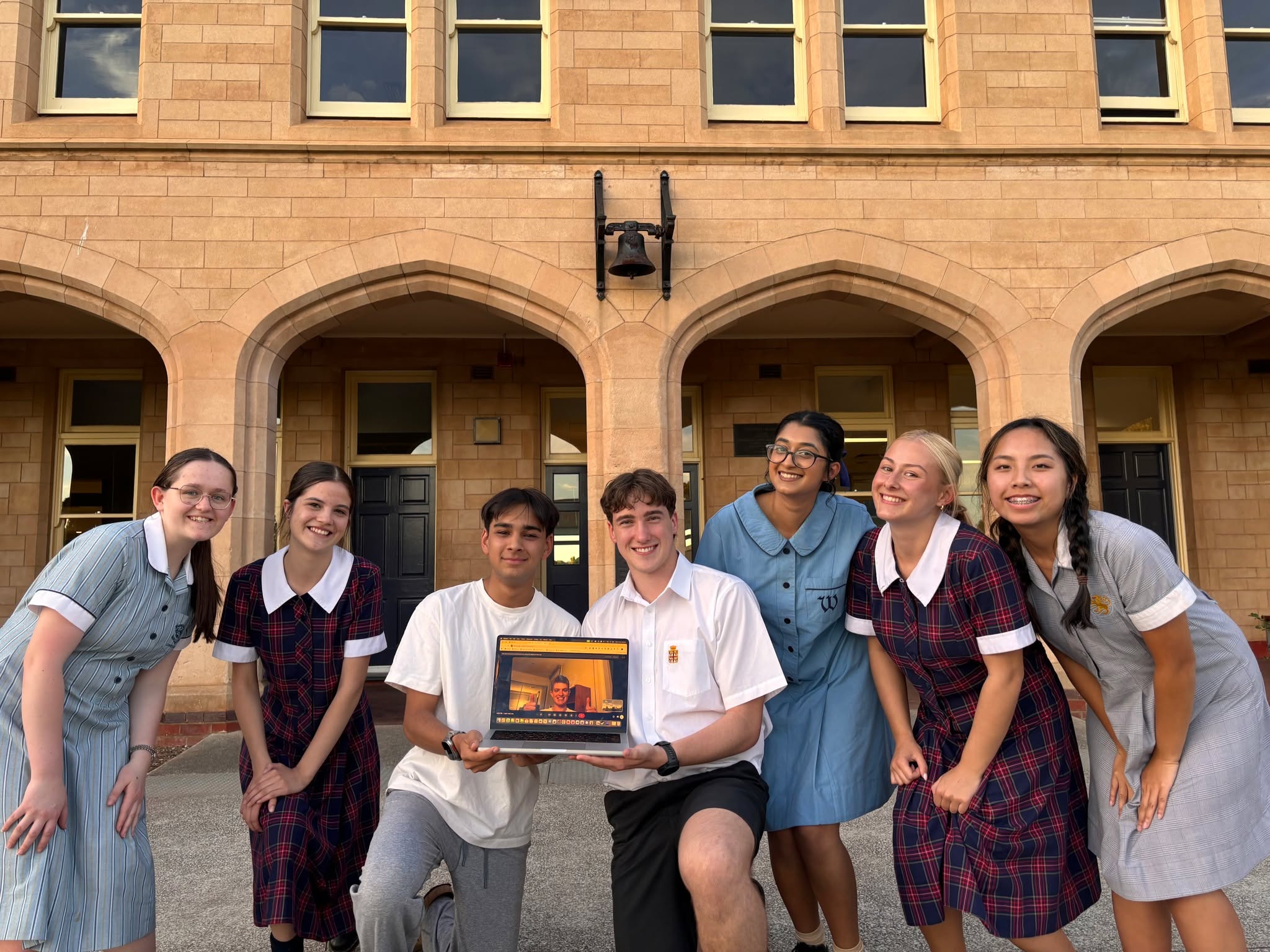 State Team Update!
Early February, the 2026 South Australian Schools' State Debating Team started their training for the National Schools' Debating Competition, to be held in Brisbane this May. The SADA's Media Officer met them onsite for their second ever training and was deeply inspired by their fiery passion for the sport, their delightful bonds and how they always keep fun in the equation even in the midst of intense prepping and debating.
Picture 1: Ansh, Bella, Bhagyashree, Evie, Gigi, Grace and Harry with their coach Max Thomas, 2021-2023 State Team speaker and 2023 Australian Team speaker, who Zoomed in for training from the Australian Capital Territory.
Picture 2, 3 and 4: The team debriefing after their practice debate on 'That we should ban under 18s from engaging in K-Pop idol training contracts'.