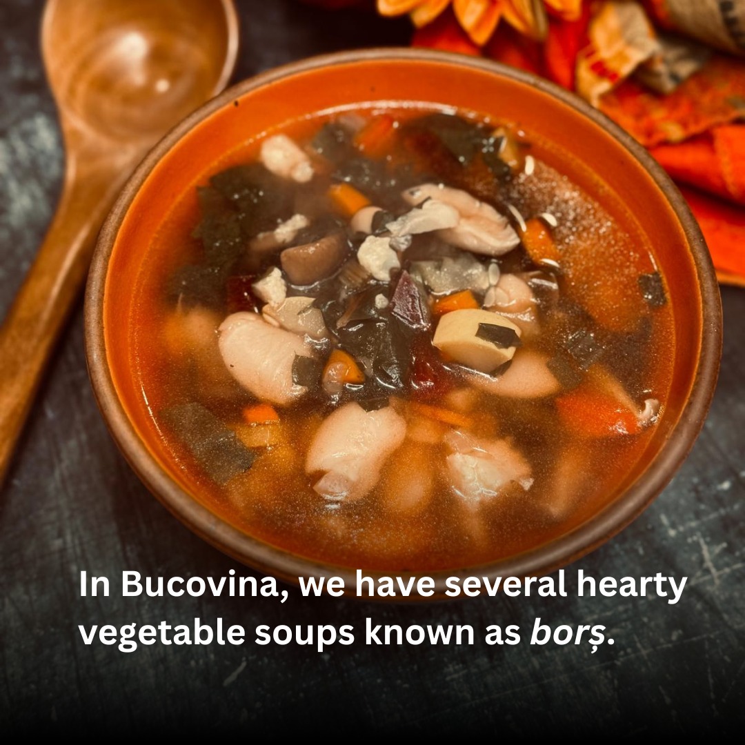 🇷🇴 In Bucovina, borșul nu e doar supă. De fapt, nici să nu îi spuneți supă sau ciorbă că poate rămâneți flămânzi.
Borș de sfeclă, limpede și dulceag.
Borș cu hribi, cu gust de pădure toamna.
Borș cu urzici, verde și primăvăratic.
Borș cu fasole, consistent și hrănitor.
Borș cu cartofi și leuștean, simplu și reconfortant.
Fiecare familie are rețeta ei. Fiecare gospodină are secretul ei.
Și fiecare călător își găsește borșul care i se potrivește.
Whatever your borș personality, Bucovina delivers.
La Fox Chalet, descoperi gusturi care spun povești — iar între o drumetie și o clasă sport, poate găsești și borșul care te definește.
🇬🇧
In Bucovina, borș is more than soup. It’s a mood.
Beet borș — bright and gently sweet.
Wild mushroom borș — deep and earthy.
Nettle borș — green and full of spring.
Bean borș — hearty and grounding.
Potato borș with lovage — simple and comforting.
Every family has its version. Every cook has a secret.
And every traveler finds the borș that fits their personality.
Whatever your borș personality, Bucovina delivers.
At Fox Chalet, flavors tell stories — and between a guided hike and a sport class, you might just discover the one that feels like home.
🔗 // To book your stay, link in the bio
#FoxChalet | #FoxChaletBucovina | #Bucovina | #RomanianCuisine | #FoodAndTravel | #WellnessTravel | #MountainRetreat | #CulturalTravel | #SlowTravel #regenrativetravel #roadtofoxchalet #cazarebucovina #borscht