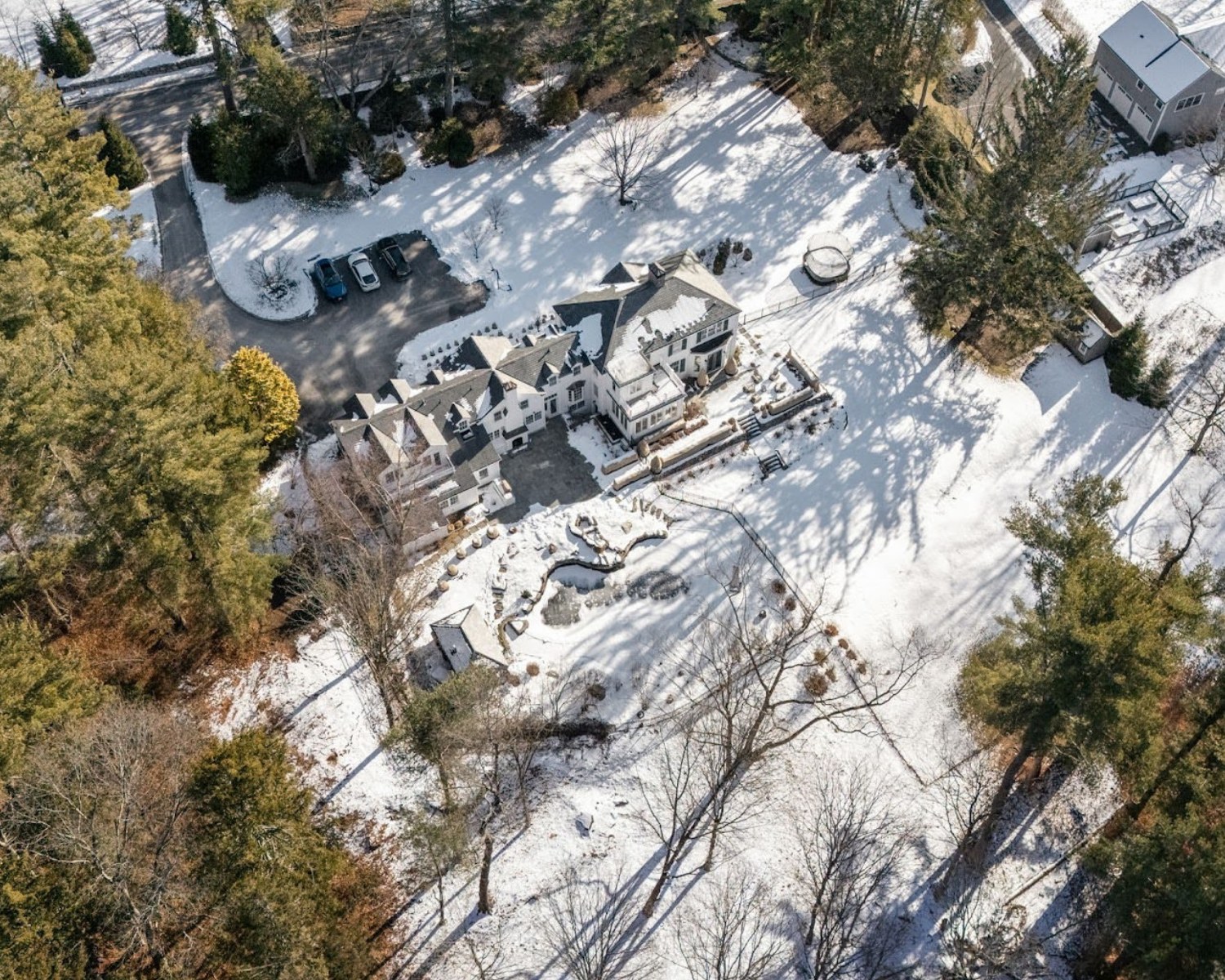 Opportunities like this rarely come along.
Nearly 1.9 acres of privacy, natural beauty, and direct access to Sabrina Lake, all while remaining close to the amenities of both Needham Center and Downtown Wellesley.
Space to breathe, room to grow, and a setting that feels worlds away without sacrificing convenience. This is the kind of property you build memories around for generations.