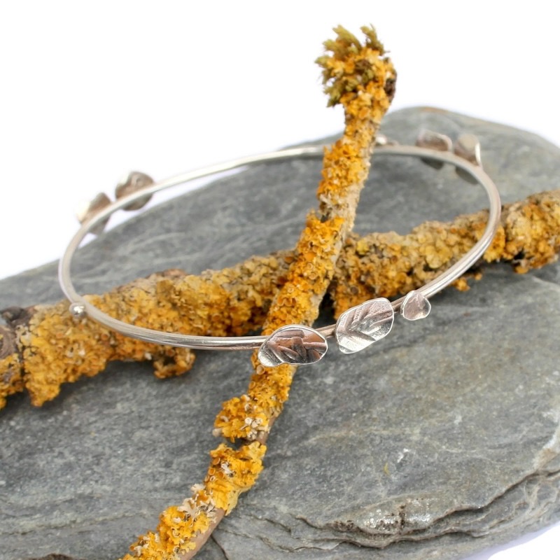 Of all the jewellery that I've made, this lichen bangle is the piece that I wear the most. It's unusual for it not to be on my wrist and most of the time I wear it with a couple of other silver bangles although it is lovely on its own too 💕.