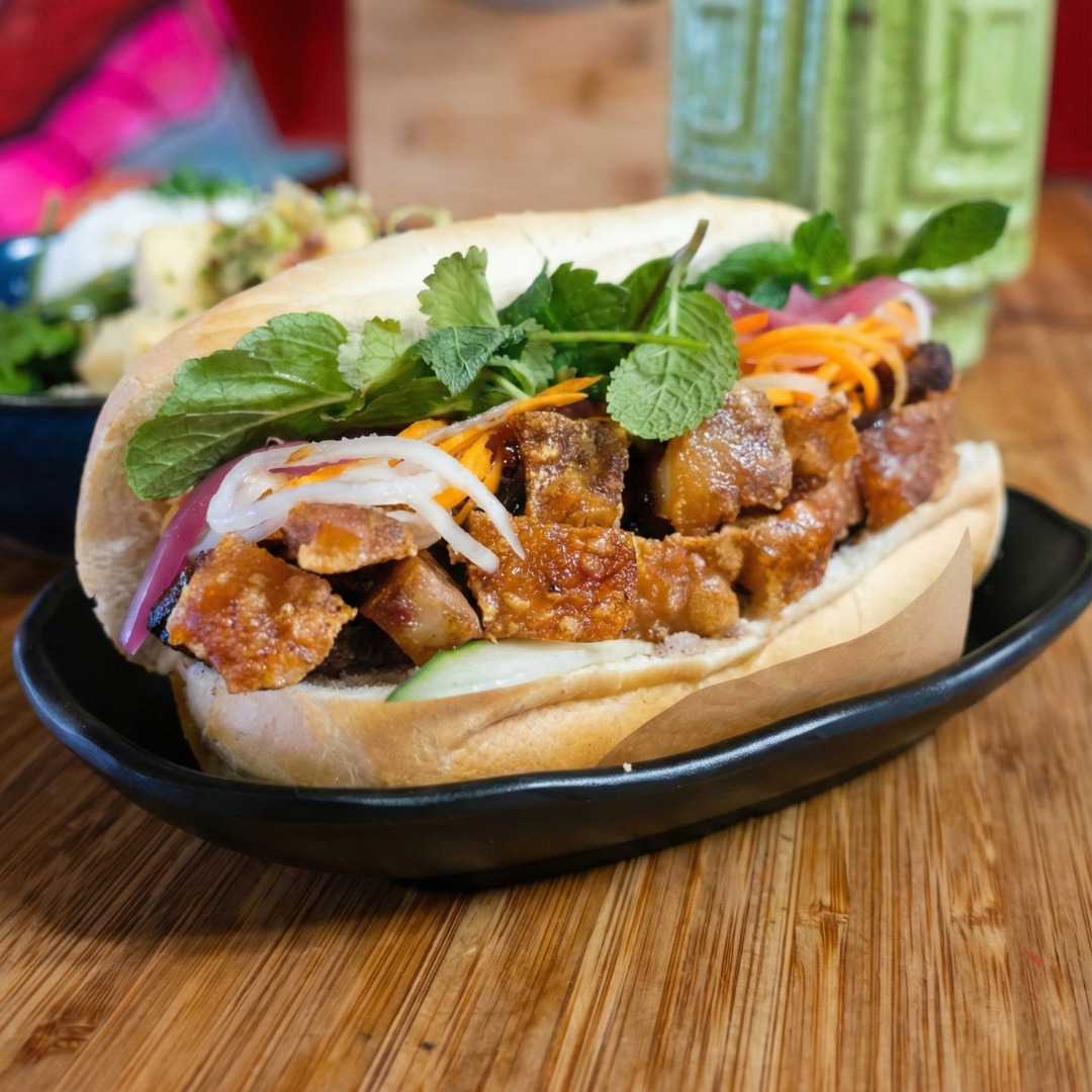 EXPRESS LUNCH WITH BLUE GINGER πNOTHING OVER $20.00.
Every Wed, Thur and Friday from 11am - 2pm.
1. Roast Pork Belly Banh Mi π₯
2. Ph Ga (Lemongrass Chicken) π
3. Karaage Hawker Roll π₯
4. Lunch Vietnamese Noodle Bowl π
Dine in or Takeaway: https://www.blueginger.co.nz/online-ordering #lunch