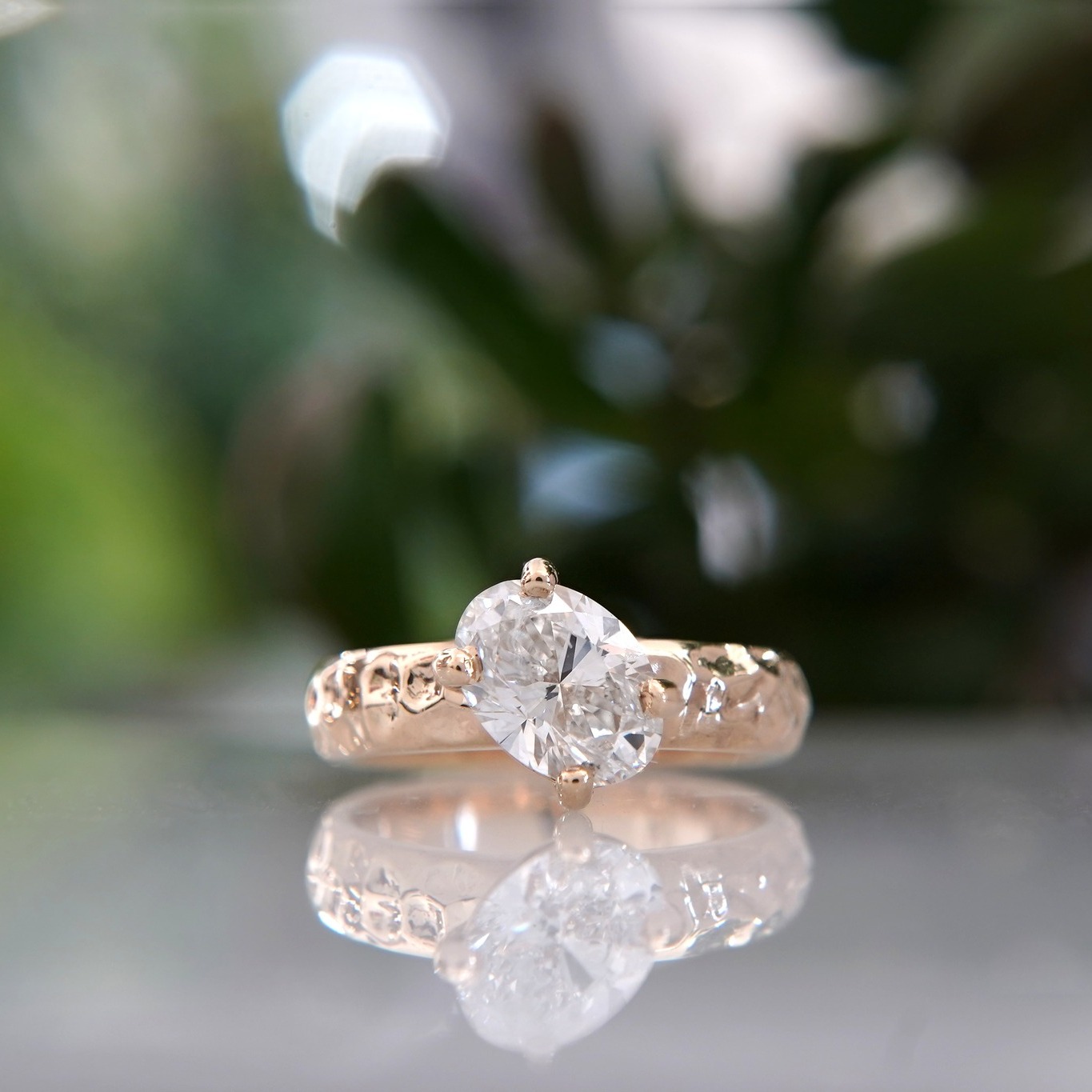 ๐ Congratulations, Connor & Payten!
This custom piece was crafted in yellow gold with a hammered and polished finish, giving the band beautiful texture and depth. At the center sits a canted oval diamond, creating a modern, eye-catching look that perfectly balances uniqueness with timeless style.
Thank you for trusting us to bring this special ring to life. Wishing you both a lifetime of love and many wonderful memories ahead! ๐