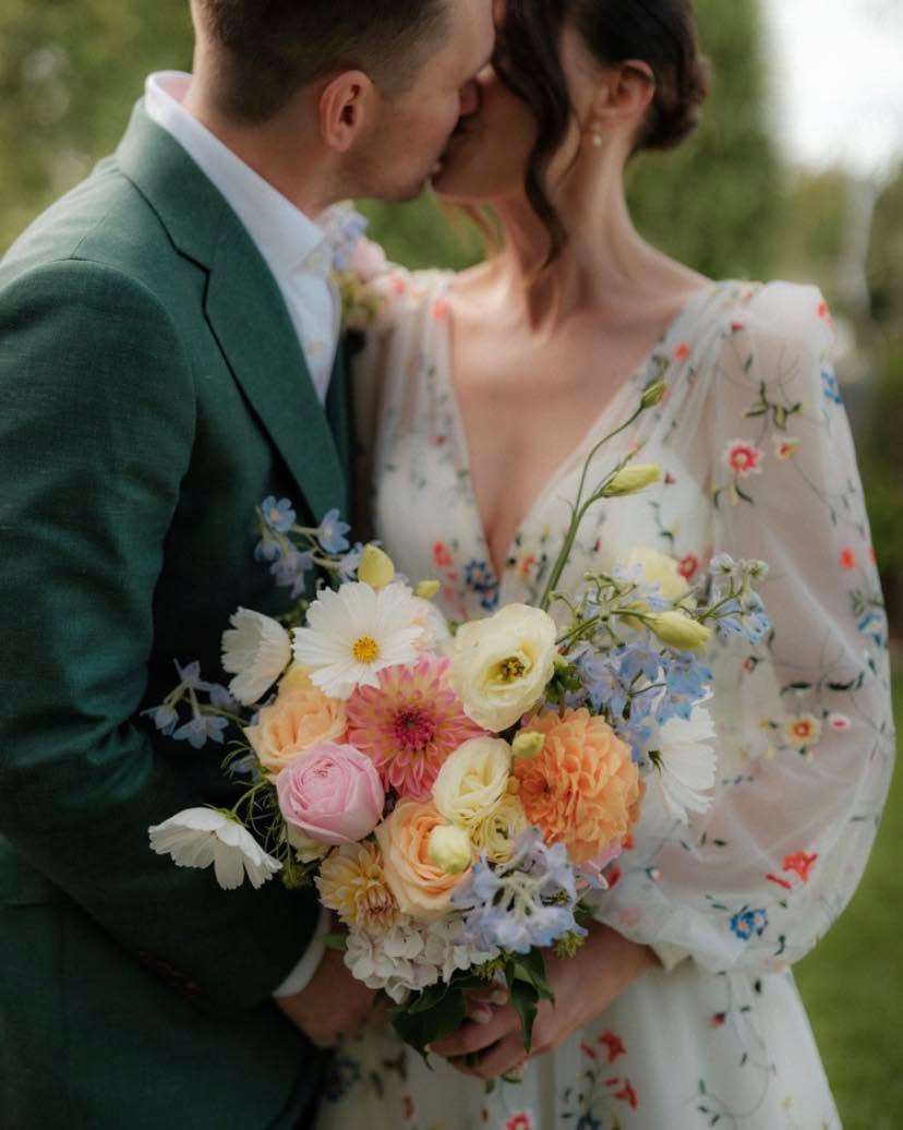 The prettiest of weddings for the loveliest of people 💕