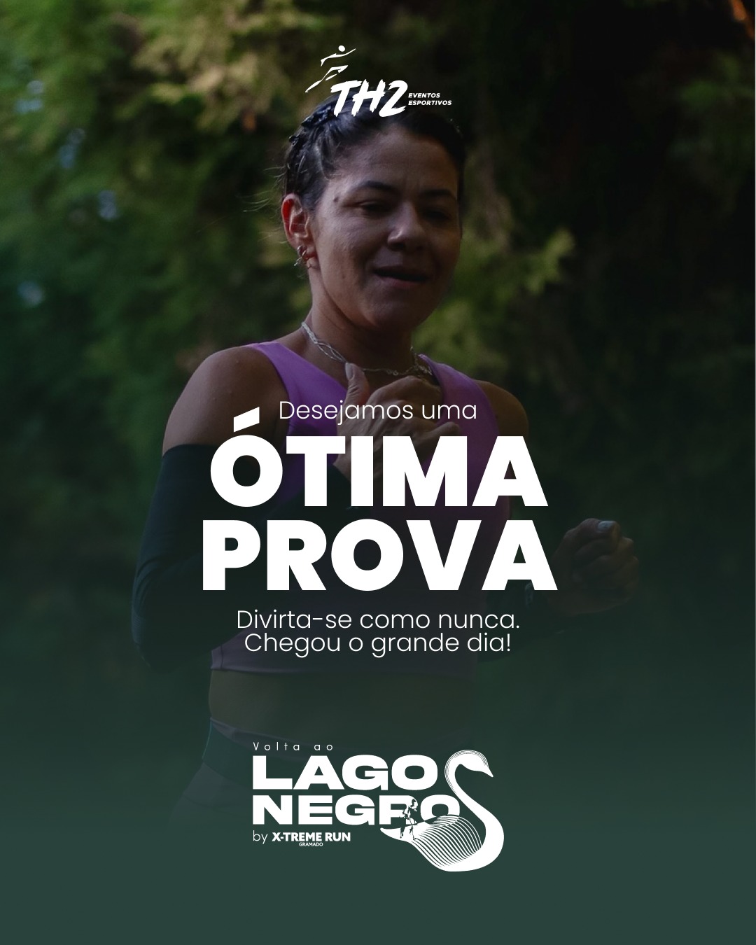 Chegou o grande dia 🫶🏁
Depois de semanas, e para muitos meses, de preparação, chegou o momento de transformar treino em experiência. A 15.ª Volta ao Lago Negro finalmente está aqui.
Hoje não é apenas sobre tempo ou resultado. É sobre viver cada passo, sentir a energia do percurso e fazer parte de uma prova que, há 15 anos, reúne pessoas movidas pela mesma paixão: correr.
Respire fundo, aproveite o caminho, celebre cada quilômetro e permita-se viver esse momento.
Nos vemos ao redor do lago. Boa prova!
#VoltaAoLagoNegro #Gramado #CorridaDeRua #Running #BoaProva #RunGramado