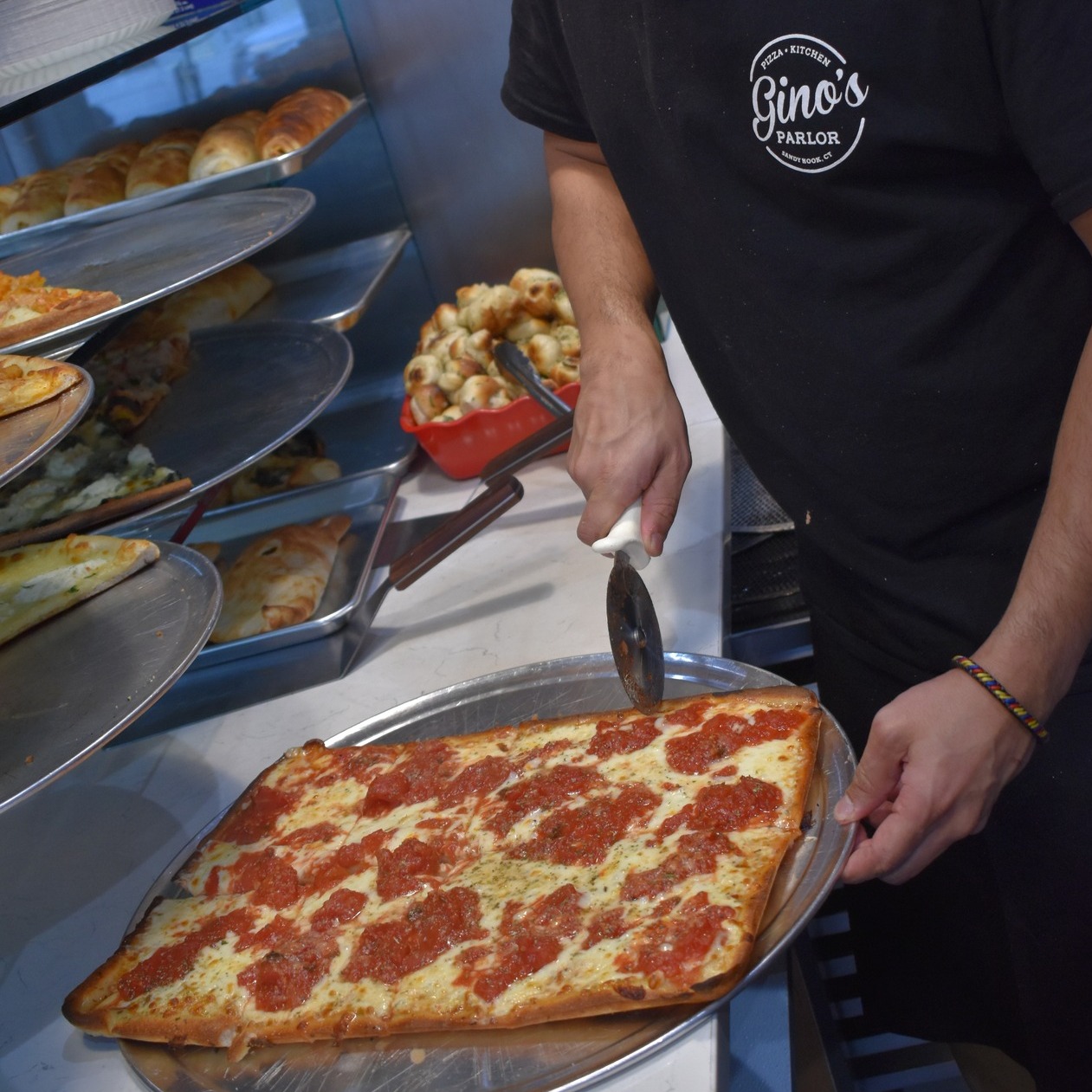 Dinner decision fatigue is real.
Lucky for you, we already decided: pizza ππ
π 203-304-1304
Order Online π https://slicelife.com/restaurants/ct/sandy-hook/06482/gino-s-parlor-of-sandy-hook/menu