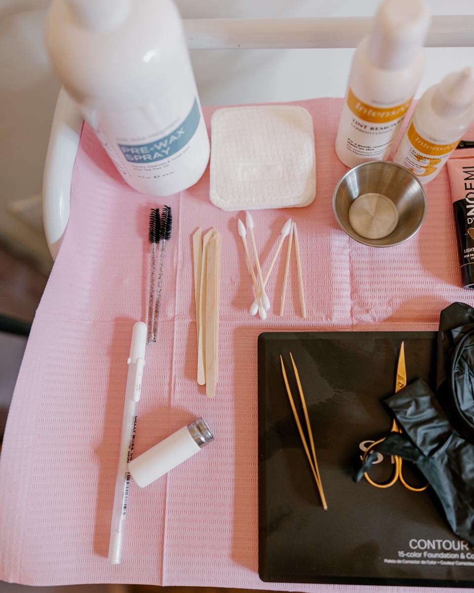 Everything is set, we just need YOU 🥹✨ Who's overdue for a little treat yourself moment? 🌙🫶🏻
#SelfCareFirst #IndyBeauty #IndianapolisSkincare #SupportLocalIndy #SelfCareIndy #BatesHendricks #skincaregoals #FacialFeels #IndianaBrows #indybrows #lipblushindy #browgoals #BrowLamination #LashLift #IndyPMU #PMUbrows