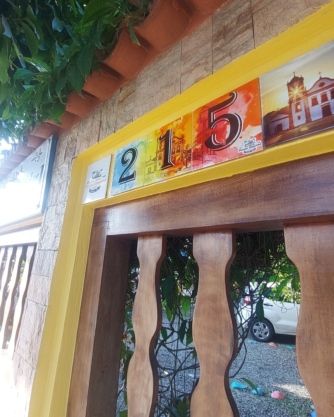 ✨ Feriado de Tiradentes + Festival do Perequê em Paraty!
Que tal aproveitar o feriado para descansar e ainda curtir um dos eventos mais animados da cidade?
De 17 a 19 de abril, acontece o Festival do Perequê, com música ao vivo, cultura local, gastronomia e várias atrações gratuitas para moradores e turistas.
Entre as atrações confirmadas:
🎤 Shows de Chico César e BNegão
🎸 Ana Frango Elétrico
🪗 Forroçacana
🎷 Jazz Sinfônica de Paraty
🥁 Jongo do Quilombo do Campinho
🎵 Samuca e a Selva
🚣 Corrida de canoa caiçara
💃 Apresentações de cultura popular
E para aproveitar tudo com tranquilidade, hospede-se na Pousada Parque Imperial.
Oferecemos:
🛏️ Quartos confortáveis
🚗 Estacionamento gratuito
📶 Wi-Fi
❄️ Ar-condicionado
☕ Café da manhã opcional
🗺️ Dicas dos melhores passeios
⚠️ Últimos quartos disponíveis para o feriado!
📲 Faça sua reserva agora e venha curtir Paraty nesse final de semana especial.
#FeriadoEmParaty #Tiradentes2026 #FestivalDoPereque #ParatyRJ #PousadaParqueImperial #HospedagemEmParaty #EventosParaty #TurismoParaty #ViajarFazBem #ParatyBrasil