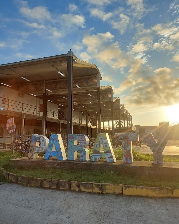 📍 Hospede-se perto de tudo em Paraty!
A Pousada Parque Imperial está pertinho da rodoviária, ideal para quem chega de ônibus ou não quer depender de carro durante a viagem.
Em poucos minutos você também chega ao Centro Histórico, restaurantes, agências de passeio e comércios locais.
Aqui você tem:
🏡 Quartos confortáveis
🚗 Estacionamento gratuito
☕ Café da manhã opcional
🗺️ Indicação de passeios
Praticidade, conforto e uma localização estratégica para você aproveitar Paraty ao máximo!
#Paraty #PousadaParqueImperial #HospedagemEmParaty #DicaDeViagem #ViagemEconomica #TurismoParaty