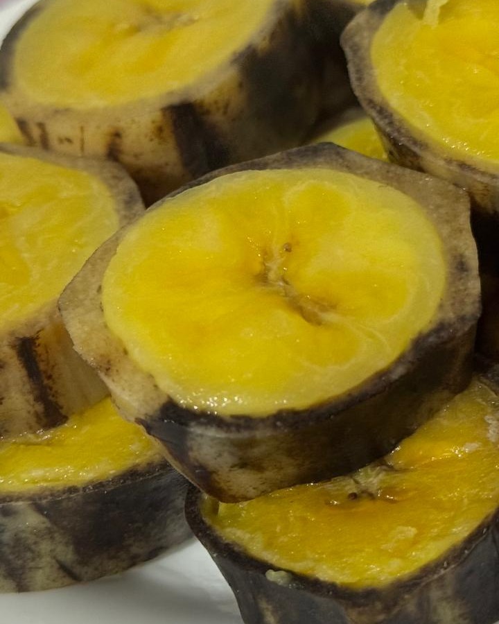 🍌 Você já experimentou banana da terra cozida no café da manhã?
Aqui na Pousada Parque Imperial nosso café da manhã é opcional, perfeito para quem quer mais liberdade na viagem: você pode escolher incluir e aproveitar delícias caseiras ou economizar se preferir.
E para quem decide começar o dia com a gente, sempre temos opções saborosas como frutas fresquinhas, bolos, pães e a querida banana da terra cozida, um clássico simples e delicioso que muita gente ama experimentar em Paraty.
☕ Café da manhã opcional
🏡 Ambiente tranquilo e familiar
📍 Ótima localização
Reserve sua estadia e escolha como quer começar o seu dia!
#pousadaparqueimperial #Paraty #PousadaEmParaty #CafeDaManha #ViagemRJ #Hospedagem #DicaDeViagem